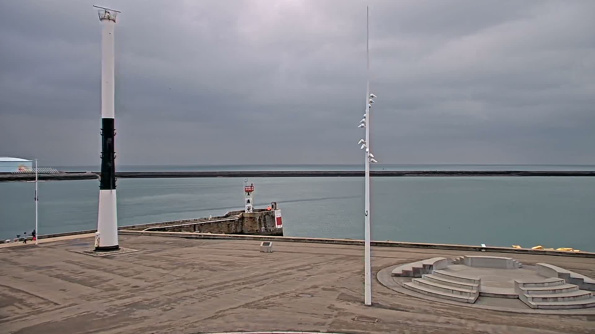 Le Havre Port Live Cam - Le Havre, Seine-Maritime, Normandie, France