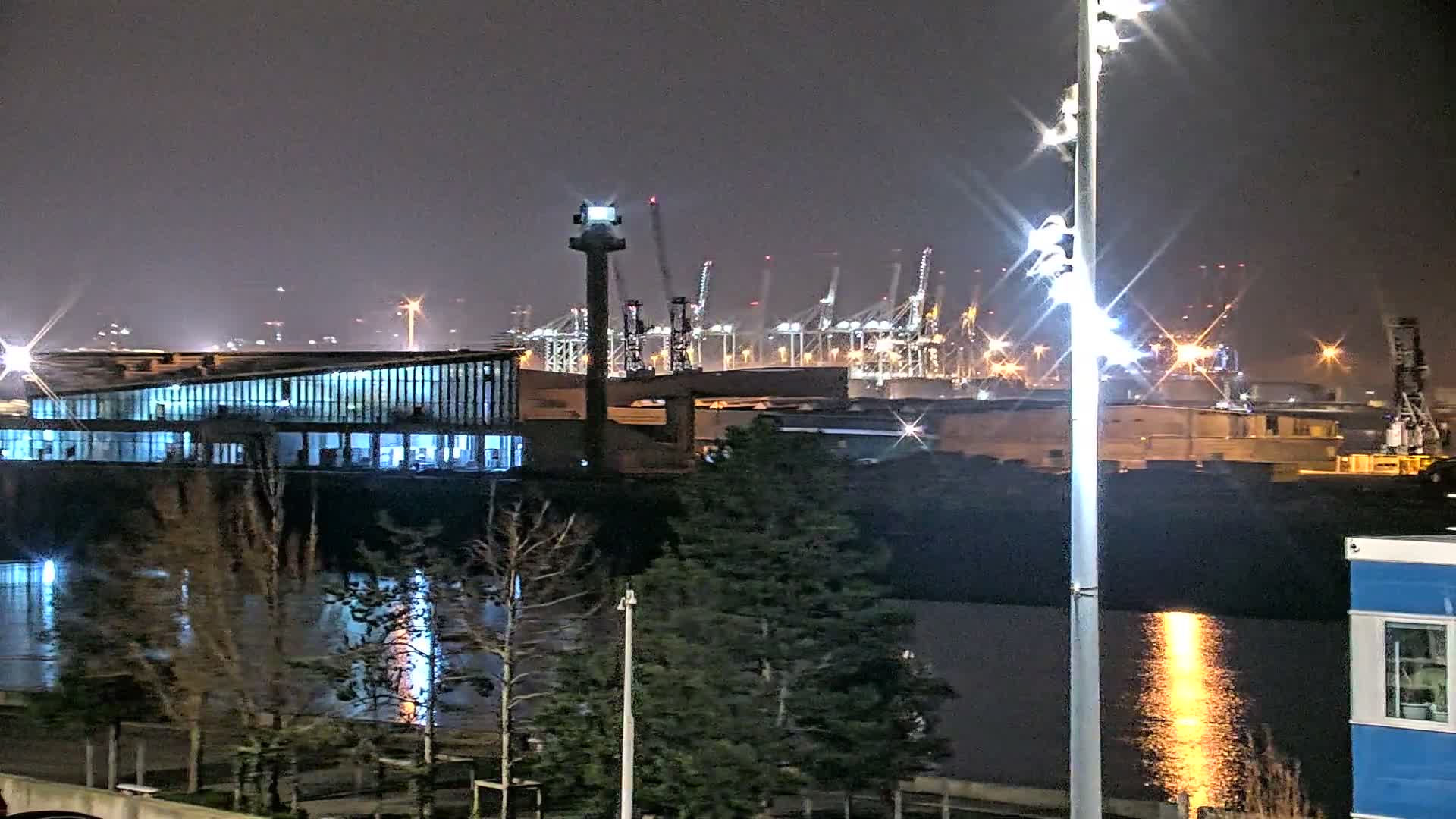 Le Havre Port Live Cam - Le Havre, Seine-Maritime, Normandie, France