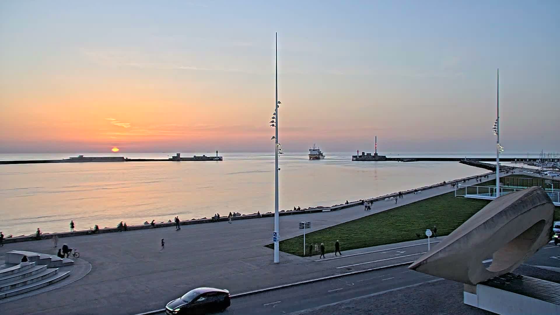 Le Havre Port Live Cam - Le Havre, Seine-Maritime, Normandie, France