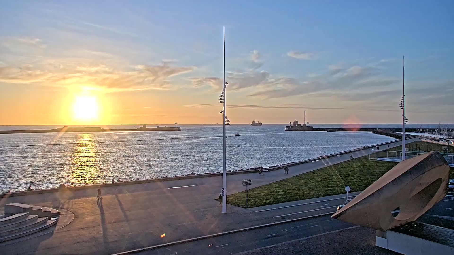 Le Havre Port Live Cam - Le Havre, Seine-Maritime, Normandie, France