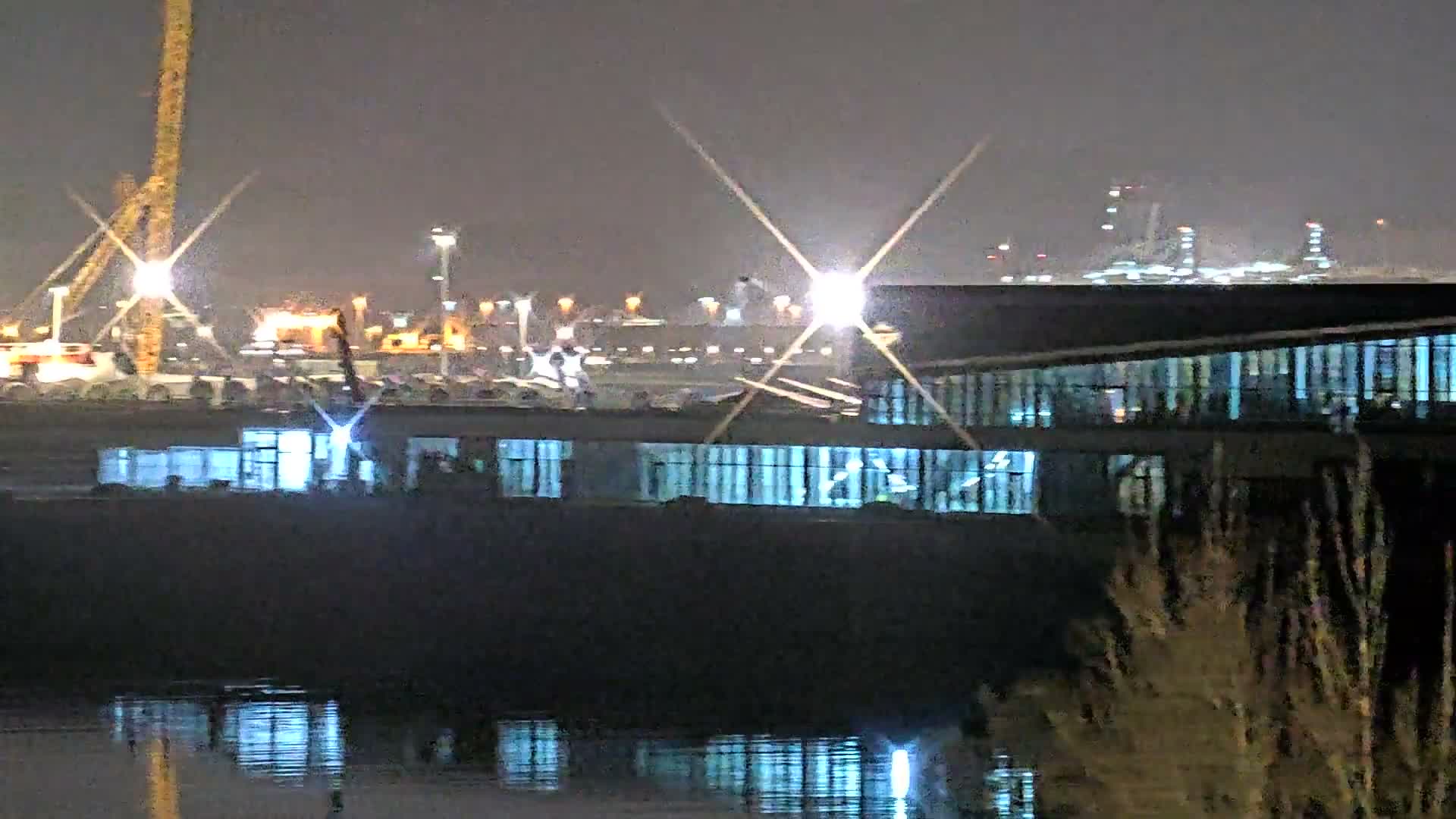 Le Havre Port Live Cam - Le Havre, Seine-Maritime, Normandie, France