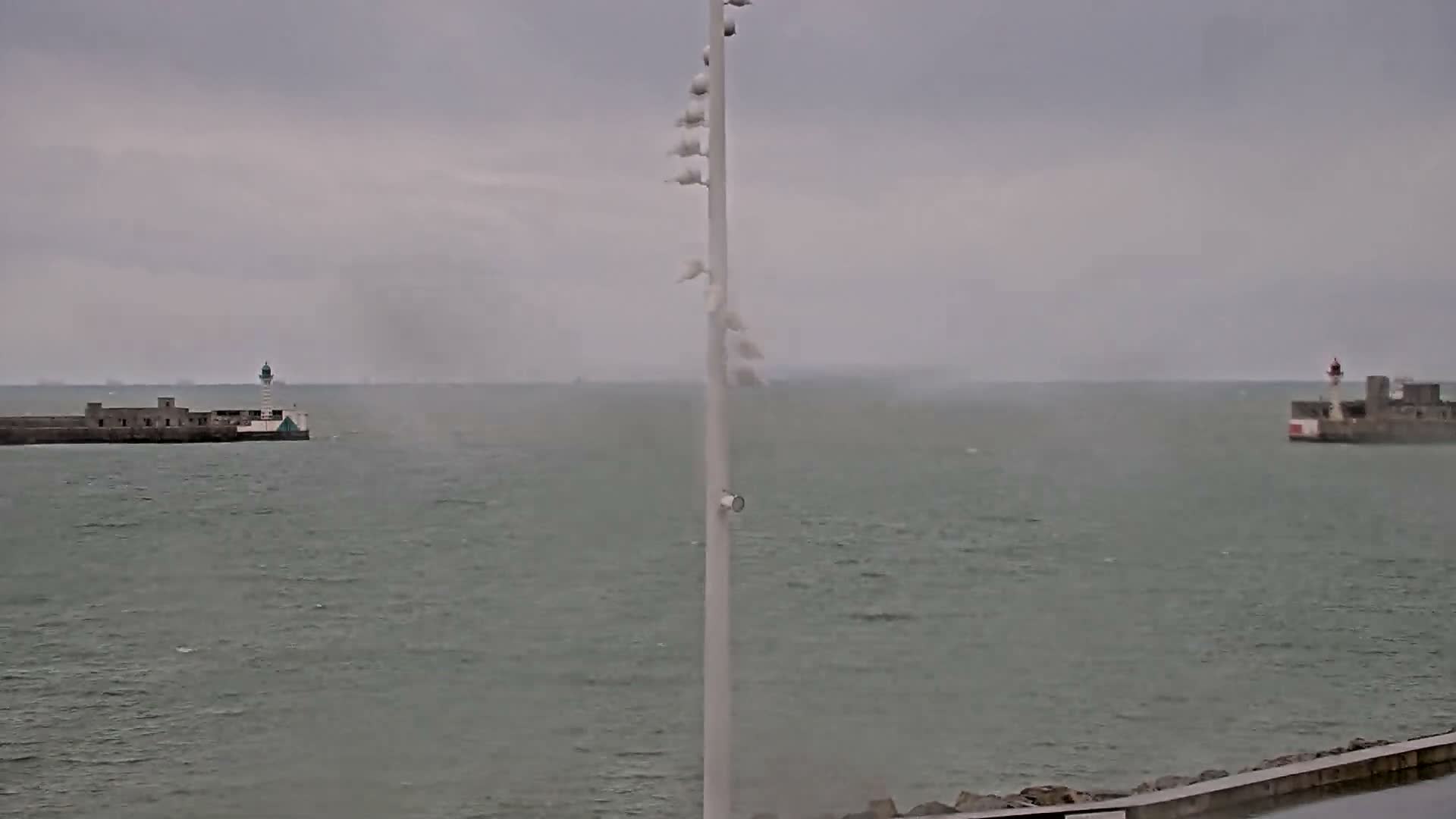 Le Havre Port Live Cam - Le Havre, Seine-Maritime, Normandie, France
