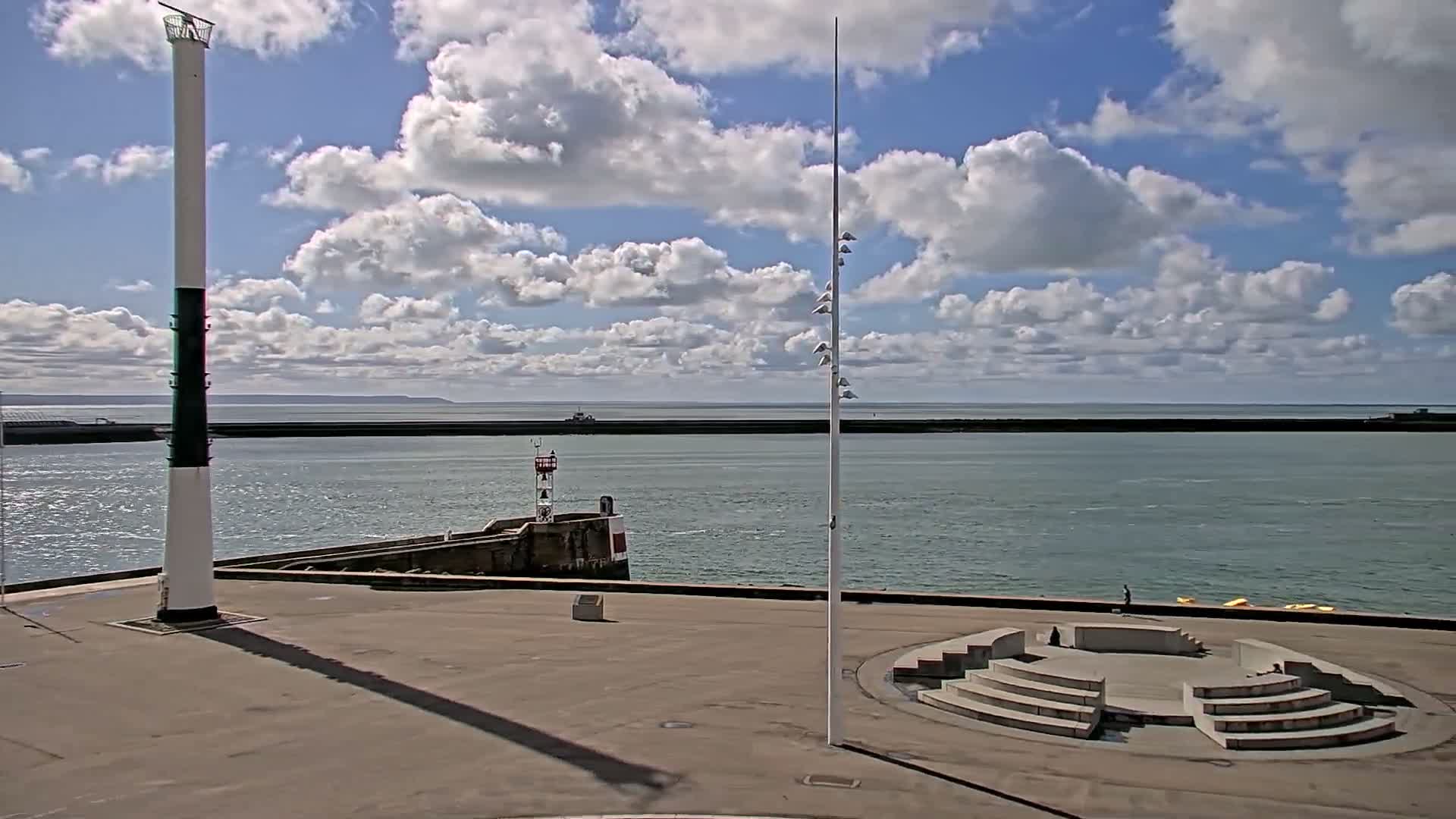 Le Havre Port Live Cam - Le Havre, Seine-Maritime, Normandie, France