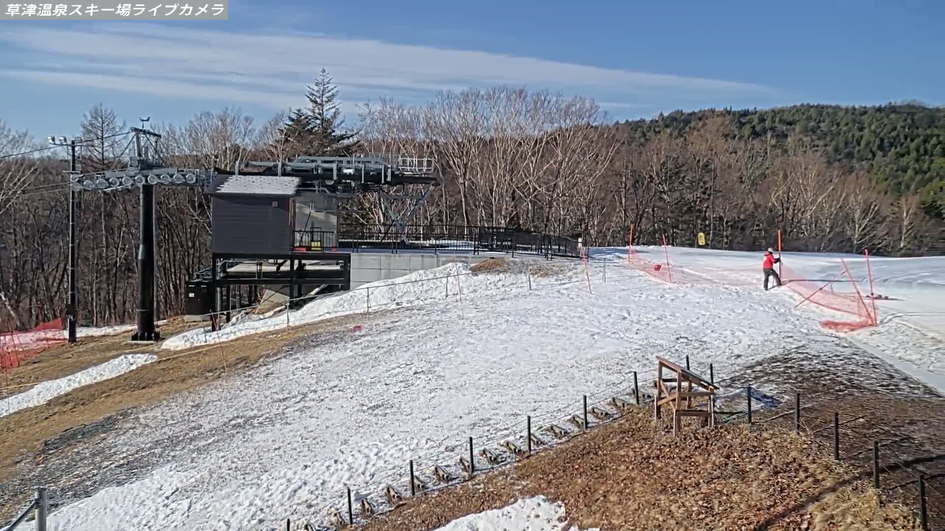 Gunma, Agatsuma, Kusatsu Onsen Ski Resort Tenguyama Summit Ski Slopes Funfair & Kusatsu Skyline ( 群馬・吾妻・草津温泉スキー場 天狗山山頂スキー場 遊園地＆草津スカイライン ) Live Cam - Kusatsu, Agatsuma-gun , Gunma, Kantō, Honshu, Japan