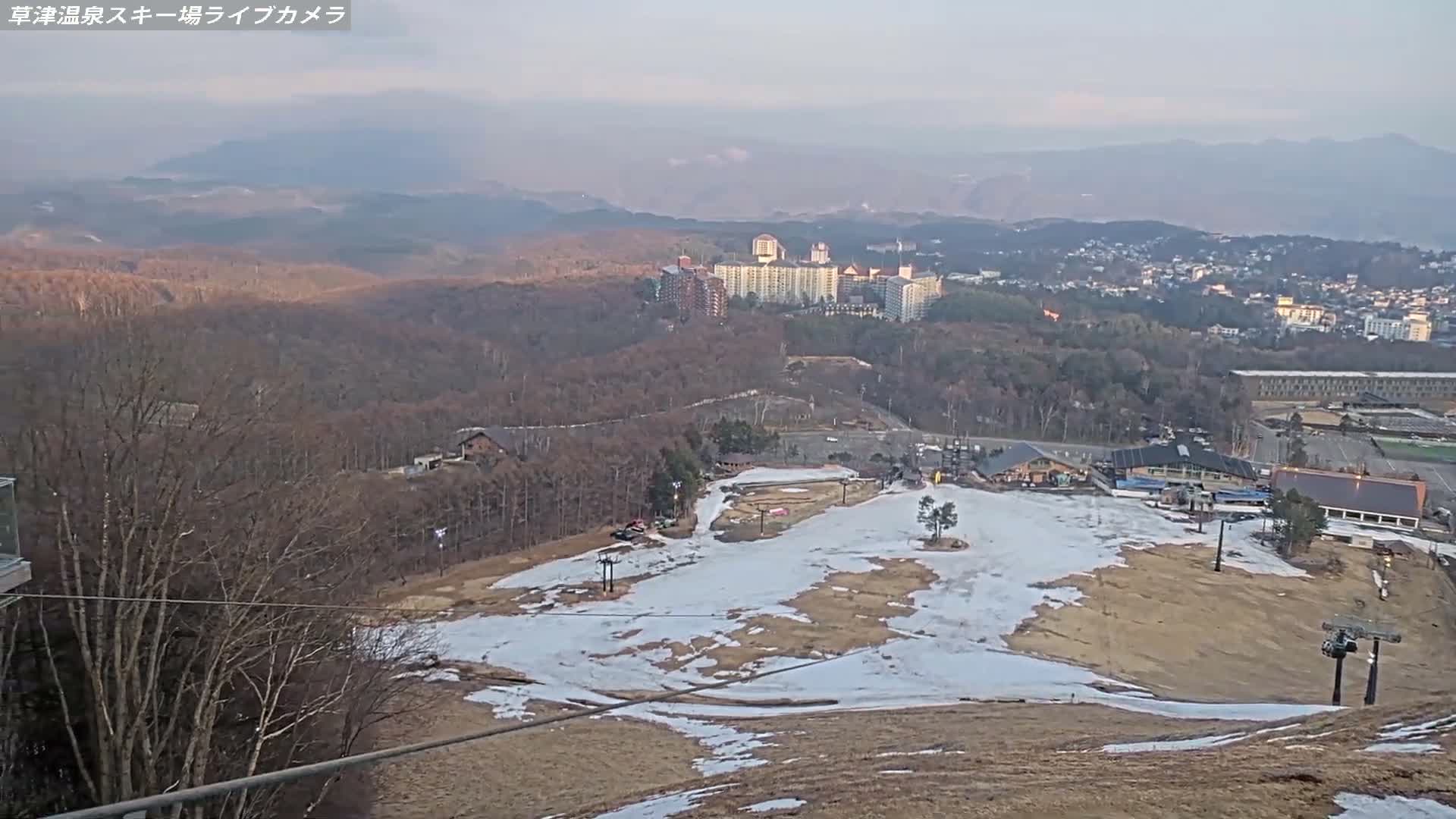 Gunma, Agatsuma, Kusatsu Onsen Ski Resort Tenguyama Summit Ski Slopes Funfair & Kusatsu Skyline ( 群馬・吾妻・草津温泉スキー場 天狗山山頂スキー場 遊園地＆草津スカイライン ) Live Cam - Kusatsu, Agatsuma-gun , Gunma, Kantō, Honshu, Japan