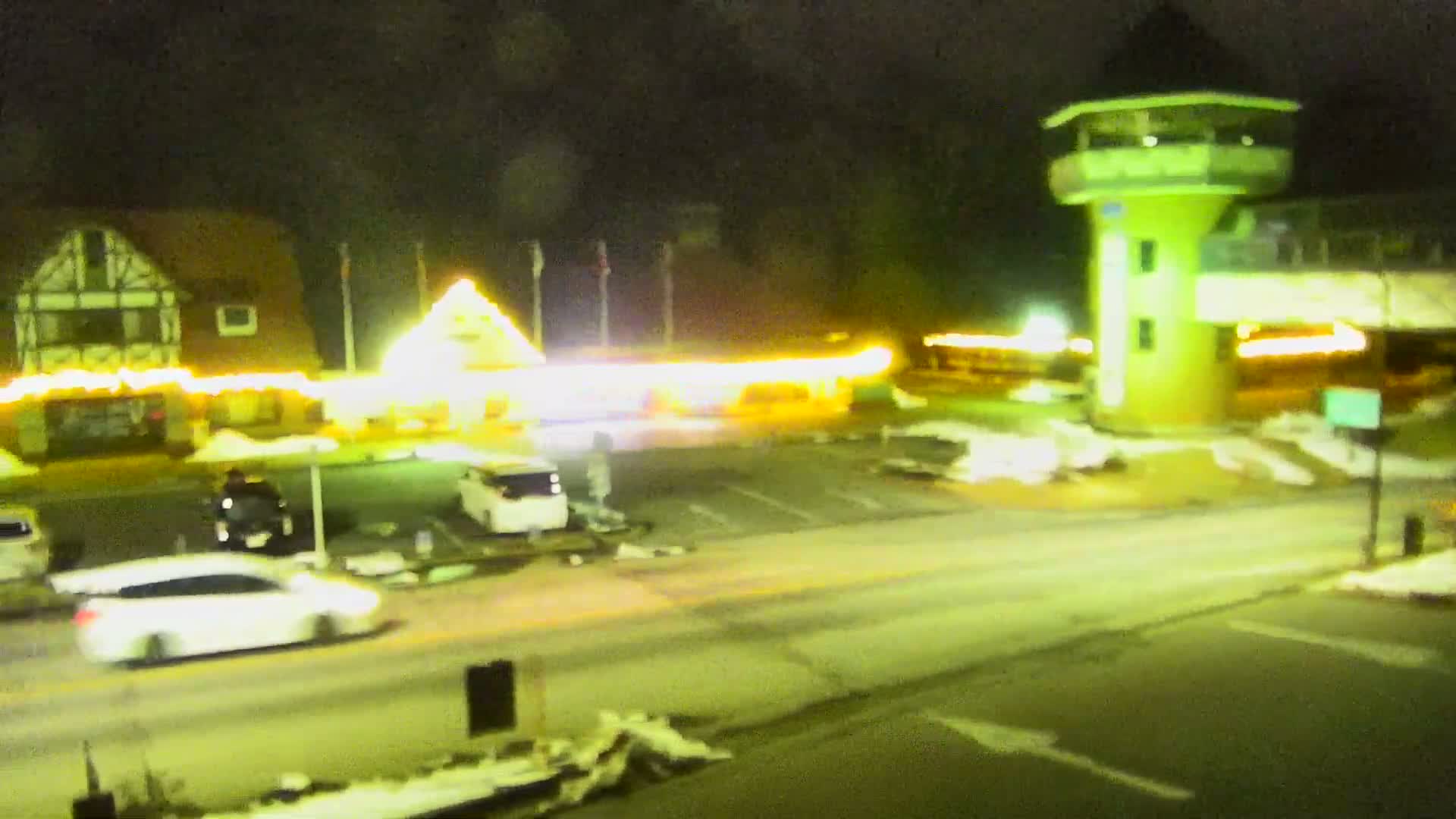Gunma, Kusatsu, Roadside Station Kusatsu Undojaya Park ( 群馬県 草津市 道の駅 草津運動茶屋公園 ) Live Cam - Kusatsu, Agatsuma-gun , Gunma, Kantō, Honshu, Japan