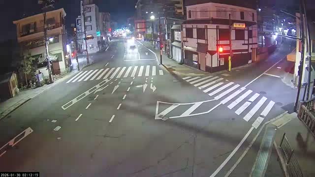 Higashioji-dori / Gojo-dori Street Intersection ( 京都市東山区 ​​東大路通と五条通交差点)  Gojo-zaka, Kyoto, Higashiyama Live Cam - 6 Chome, Gojobashihigashi, Higashiyama, Kyoto, Kyōto, Kansai, Japan