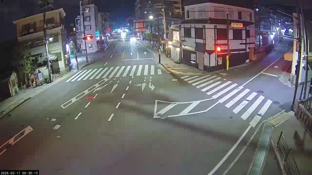 Higashioji-dori / Gojo-dori Street Intersection ( 京都市東山区 ​​東大路通と五条通交差点)  Gojo-zaka, Kyoto, Higashiyama Live Cam - 6 Chome, Gojobashihigashi, Higashiyama, Kyoto, Kyōto, Kansai, Japan