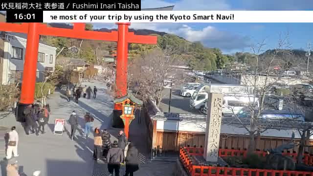 ( 伏見稲荷大社本殿（本殿）、京都、伏見 )Main Hall (Honden) of Fushimi Inari Taisha Honden (Sanctuary), Kyoto, Fushimi Live Cam -  Fukakusa Yabunouchicho, Fushimi-ku, Kyoto, Kyōto, Kansai, Japan 
