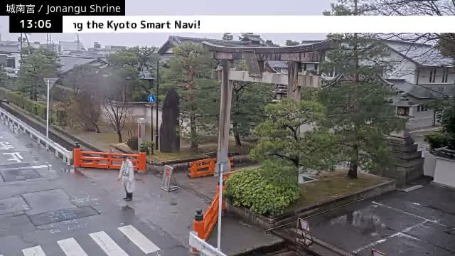 ( 城南宮正門 京都・伏見 ) Jonangu Shrine Main Gate, Kyoto, Fushimi Live Cam - Nakajimatobarikyucho, Fushimi-ku, Kyoto, Kyōto, Kansai, Japan 