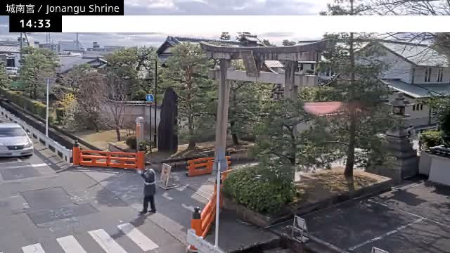( 城南宮正門 京都・伏見 ) Jonangu Shrine Main Gate, Kyoto, Fushimi Live Cam - Nakajimatobarikyucho, Fushimi-ku, Kyoto, Kyōto, Kansai, Japan 