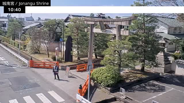 ( 城南宮正門 京都・伏見 ) Jonangu Shrine Main Gate, Kyoto, Fushimi Live Cam - Nakajimatobarikyucho, Fushimi-ku, Kyoto, Kyōto, Kansai, Japan 