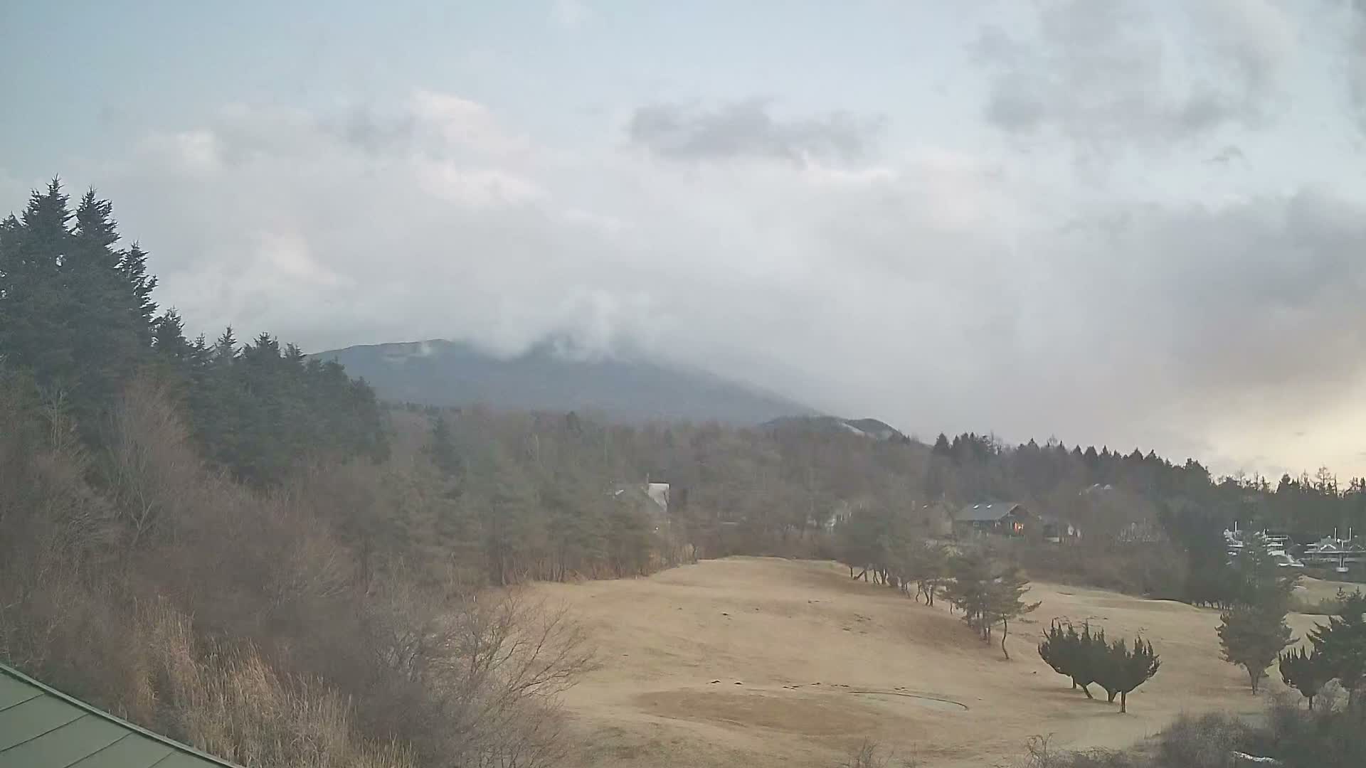 Minamatsiru ( 南松井・富士ヶ根 富士クラシックゴルフコース＆富士山ビュー 山梨・富士河口湖 ) Fujigane Fuji Classic Golf Course & Mount Fuji View Yamanashi, Fujikawaguchiko Live Cam -Fujigane, Fujikawaguchiko, Minamitsuru District, Yamanashi, Tokai, Chubu, Japan