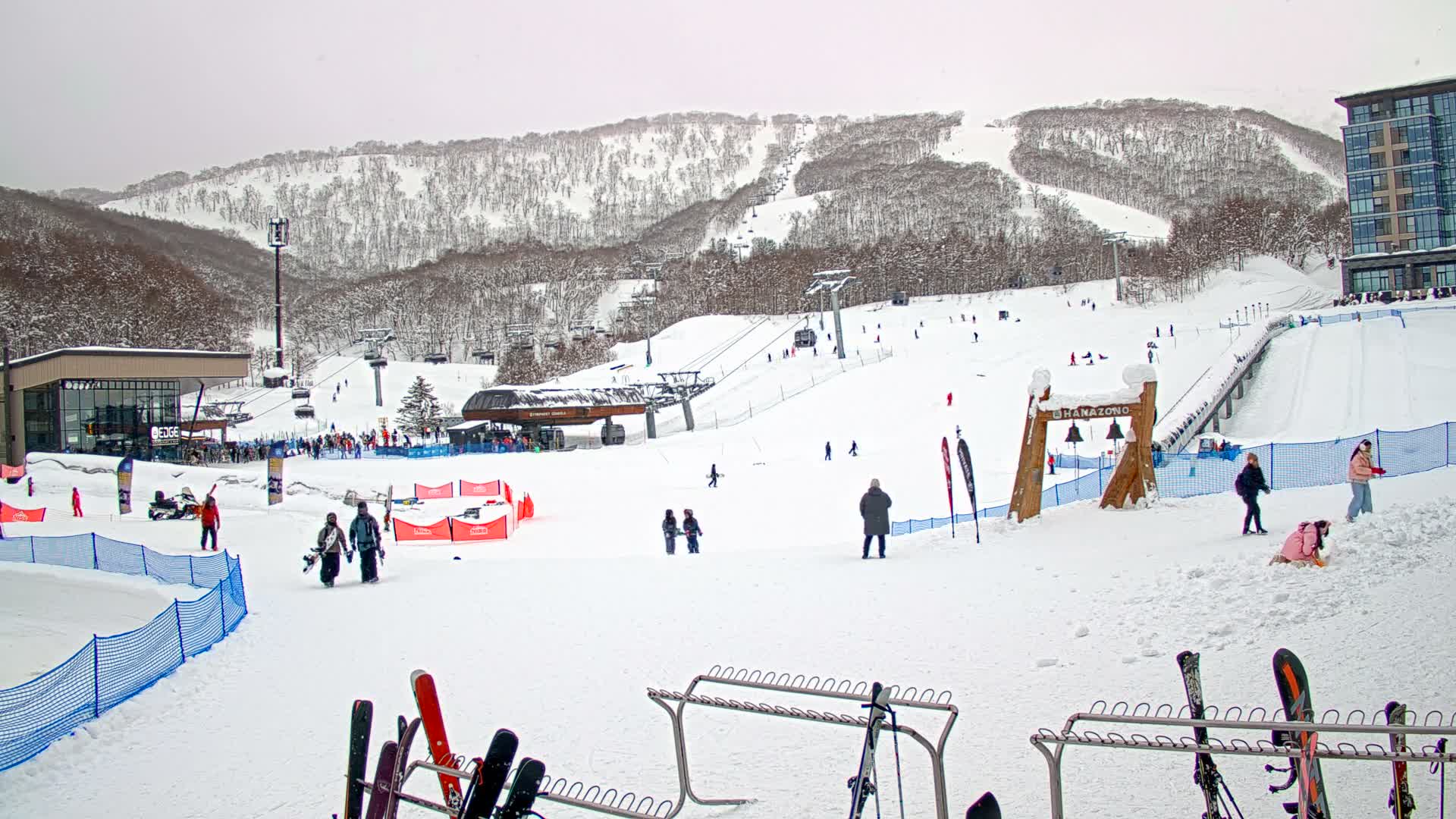Abuta ( 虻田 ( ) ニセコアンヌプリ山＆ニセコ花園、リゾートスキー場、北海道、倶知安 ) Mount Niseko-Annupuri & Niseko Hanazono Resort Ski Slopes, Hokkaido, Kutchan Live Cam  - Iwaobetsu, Kutchan, Abuta , Hokkaido, Japan