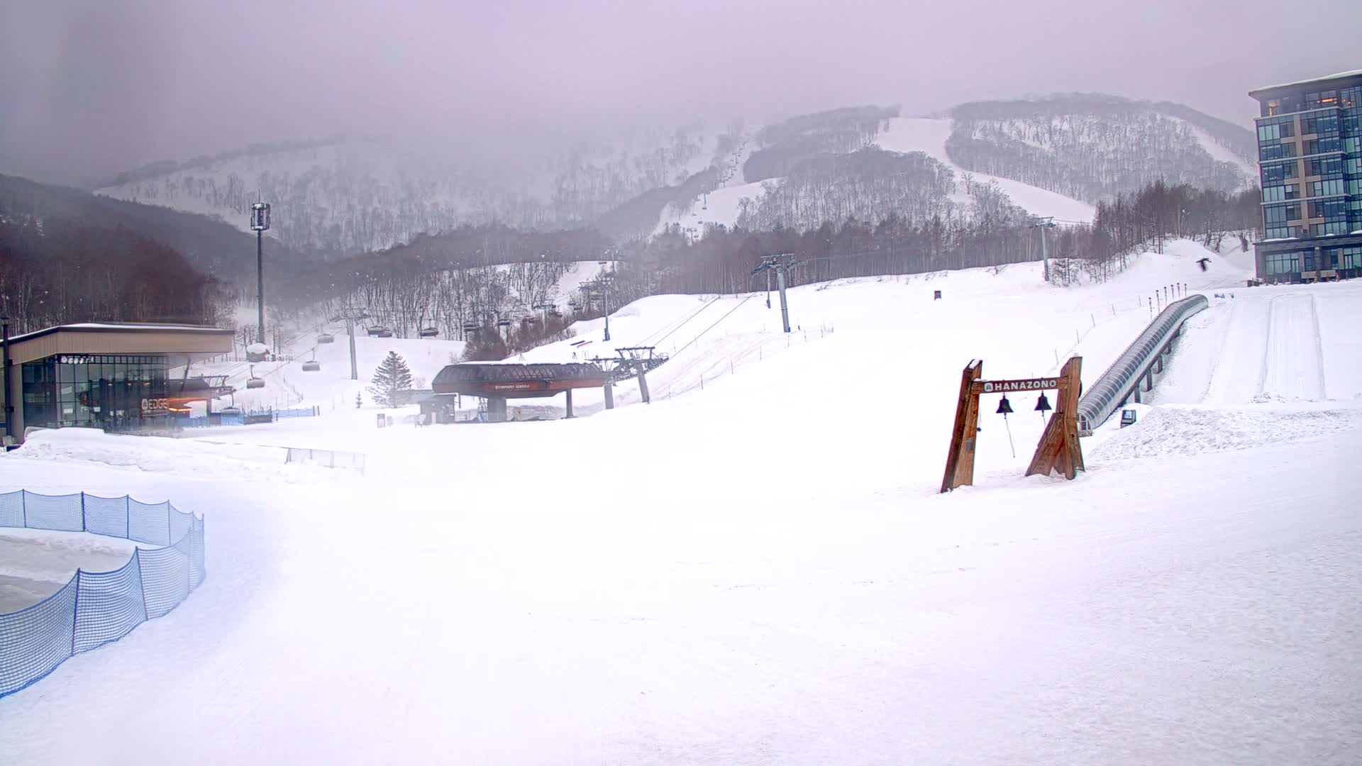 Abuta ( 虻田 ( ) ニセコアンヌプリ山＆ニセコ花園、リゾートスキー場、北海道、倶知安 ) Mount Niseko-Annupuri & Niseko Hanazono Resort Ski Slopes, Hokkaido, Kutchan Live Cam  - Iwaobetsu, Kutchan, Abuta , Hokkaido, Japan