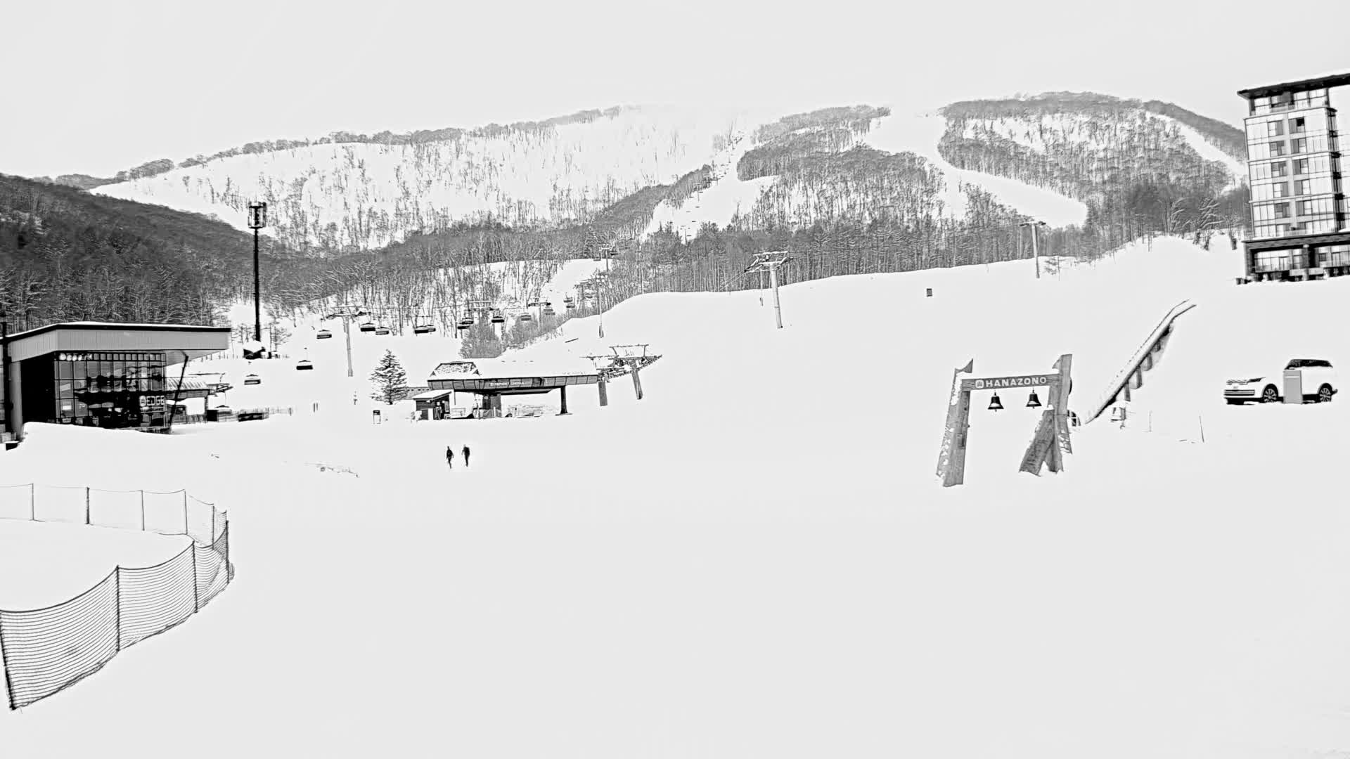 Abuta ( 虻田 ( ) ニセコアンヌプリ山＆ニセコ花園、リゾートスキー場、北海道、倶知安 ) Mount Niseko-Annupuri & Niseko Hanazono Resort Ski Slopes, Hokkaido, Kutchan Live Cam  - Iwaobetsu, Kutchan, Abuta , Hokkaido, Japan