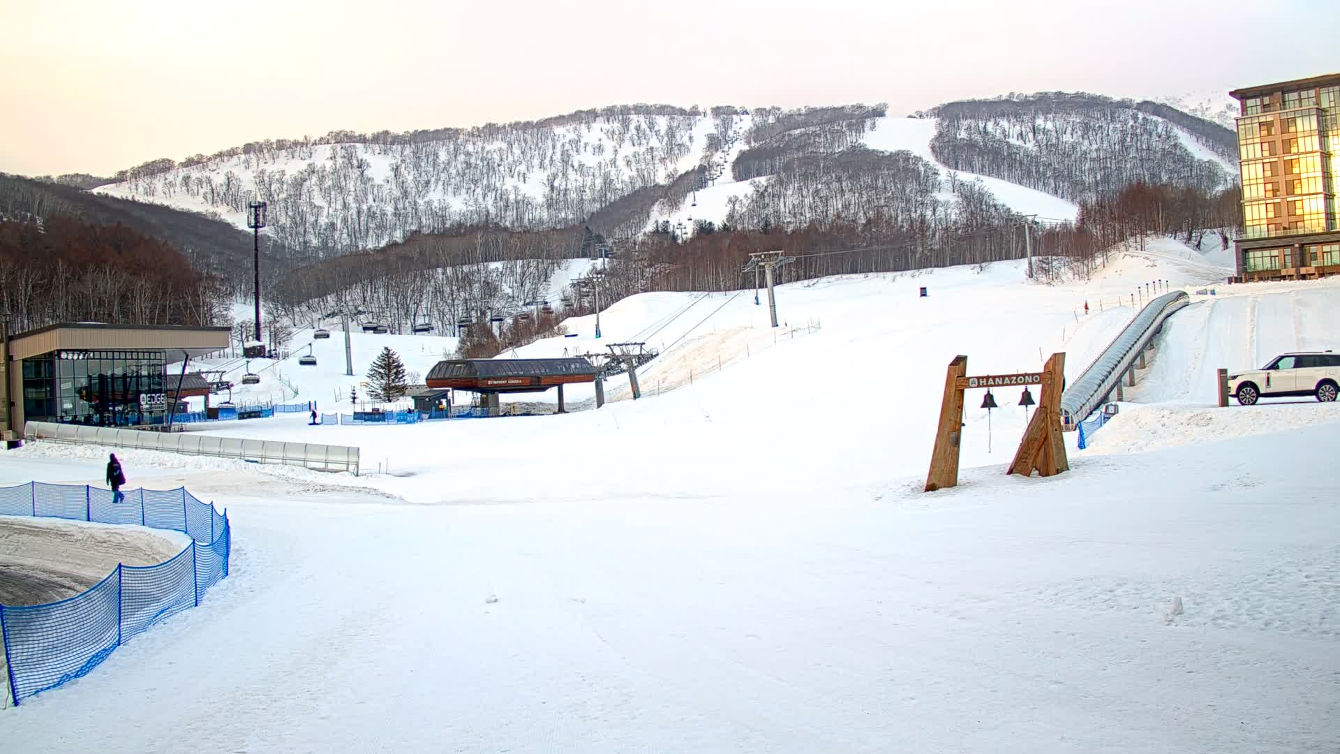 Abuta ( 虻田 ( ) ニセコアンヌプリ山＆ニセコ花園、リゾートスキー場、北海道、倶知安 ) Mount Niseko-Annupuri & Niseko Hanazono Resort Ski Slopes, Hokkaido, Kutchan Live Cam  - Iwaobetsu, Kutchan, Abuta , Hokkaido, Japan