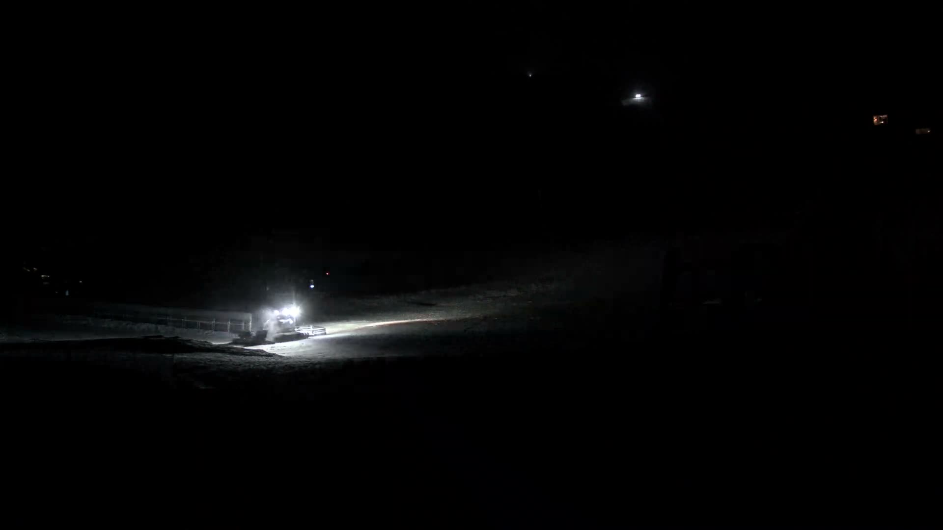 Abuta ( 虻田 ( ) ニセコアンヌプリ山＆ニセコ花園、リゾートスキー場、北海道、倶知安 ) Mount Niseko-Annupuri & Niseko Hanazono Resort Ski Slopes, Hokkaido, Kutchan Live Cam  - Iwaobetsu, Kutchan, Abuta , Hokkaido, Japan