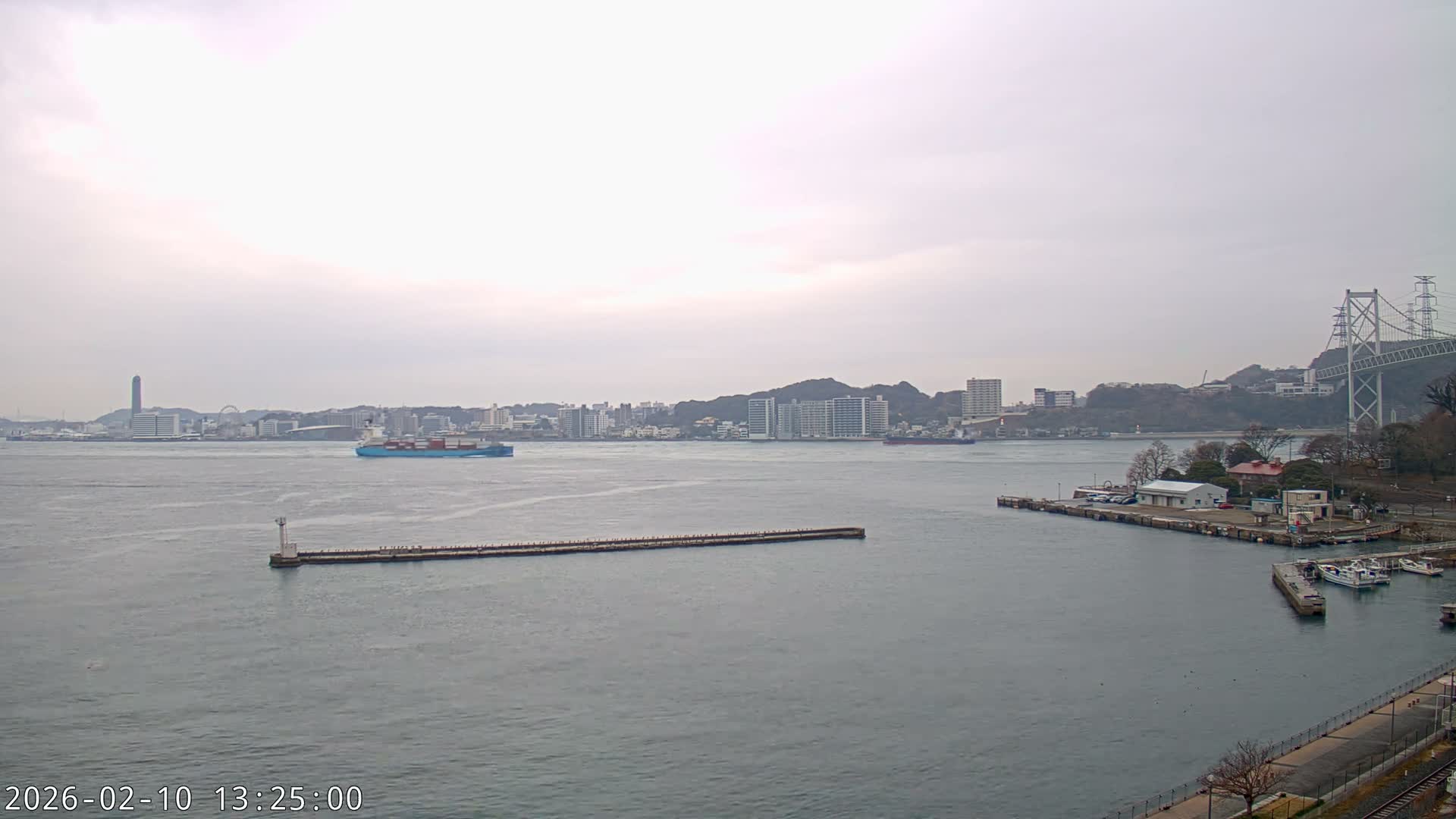 Fukuoka ( 北九州市門司区から見る福岡、関門海峡大橋、下関市 ) Kanmon Strait  Bridge & Shimonoseki City View from Moji Ward, Kitakyushu Live Cam - 2 Chome, Kyumoji, Moji-ku, Kitakyushu, Fukuoka, Kyushu, Japan