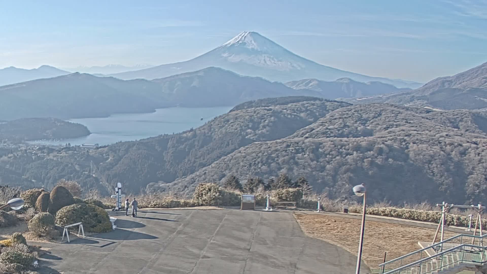 Ashigarashimo ( 大観山展望台から望む足柄下、富士山、芦ノ湖 神奈川県箱根町 ) Mt. Fuji and Lake Ashinoko View from Mt. Taikan Observation Deck Hakone Town, Kanagawa Live Cam - Kajiya, Yugawara, Ashigarashimo, Kanagawa, Kanto, Honshu, Japan