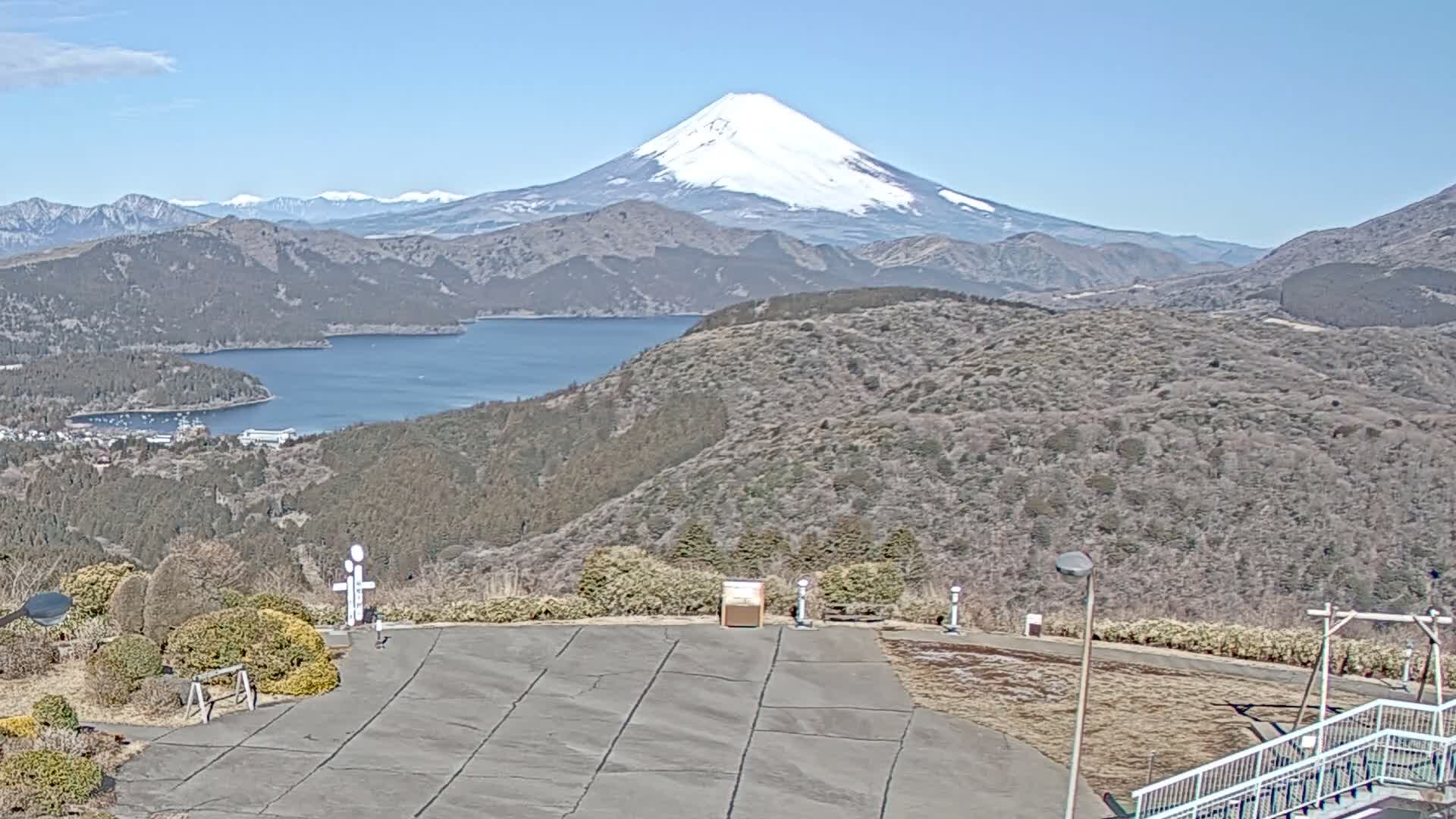 Ashigarashimo ( 大観山展望台から望む足柄下、富士山、芦ノ湖 神奈川県箱根町 ) Mt. Fuji and Lake Ashinoko View from Mt. Taikan Observation Deck Hakone Town, Kanagawa Live Cam - Kajiya, Yugawara, Ashigarashimo, Kanagawa, Kanto, Honshu, Japan