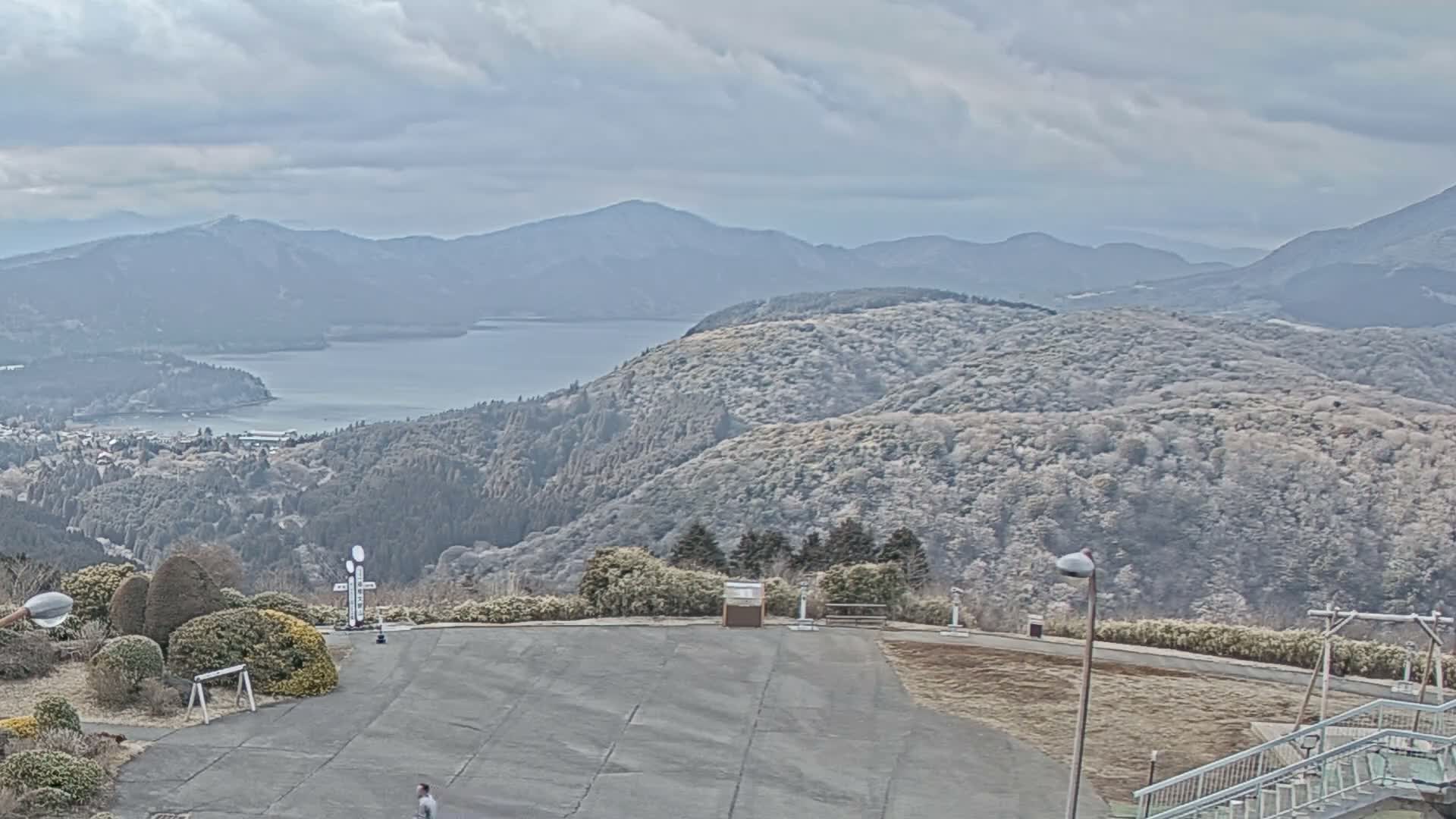 Ashigarashimo ( 大観山展望台から望む足柄下、富士山、芦ノ湖 神奈川県箱根町 ) Mt. Fuji and Lake Ashinoko View from Mt. Taikan Observation Deck Hakone Town, Kanagawa Live Cam - Kajiya, Yugawara, Ashigarashimo, Kanagawa, Kanto, Honshu, Japan