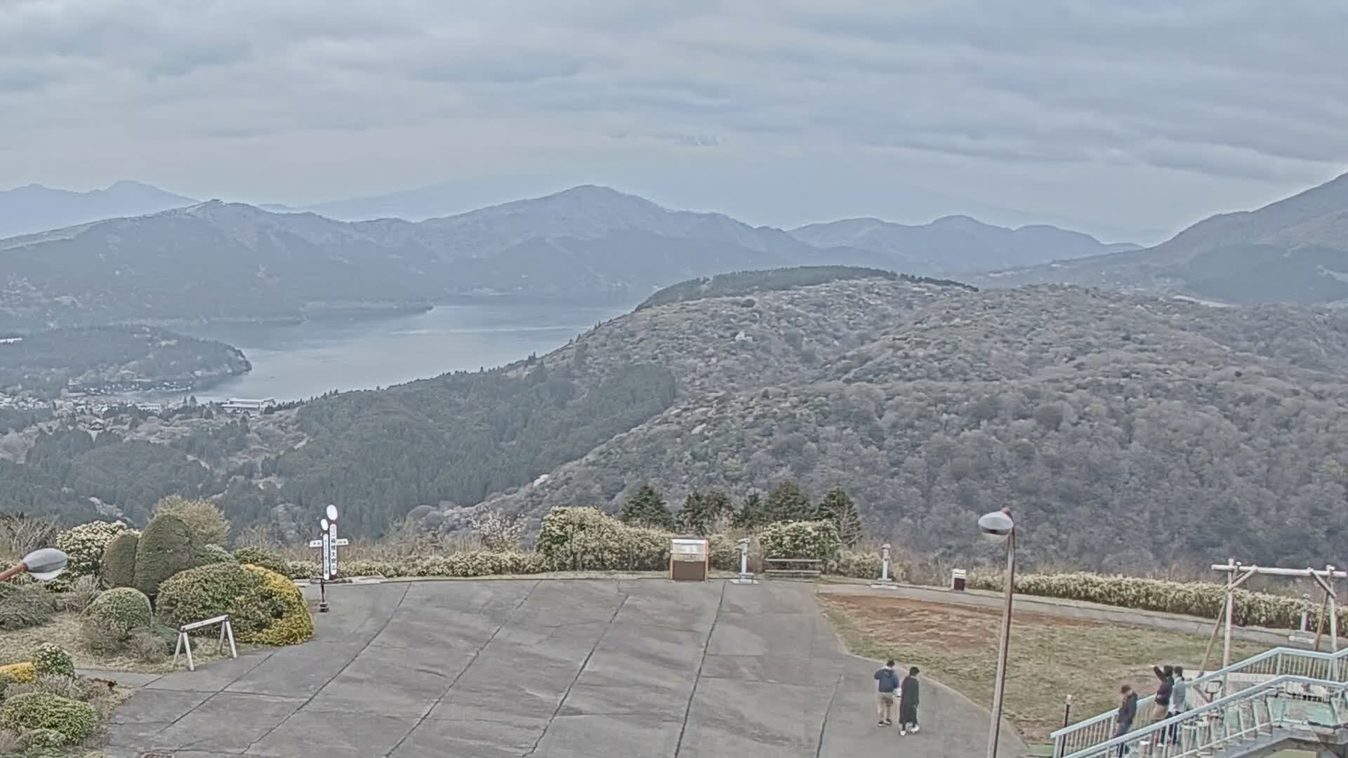 Ashigarashimo ( 大観山展望台から望む足柄下、富士山、芦ノ湖 神奈川県箱根町 ) Mt. Fuji and Lake Ashinoko View from Mt. Taikan Observation Deck Hakone Town, Kanagawa Live Cam - Kajiya, Yugawara, Ashigarashimo, Kanagawa, Kanto, Honshu, Japan