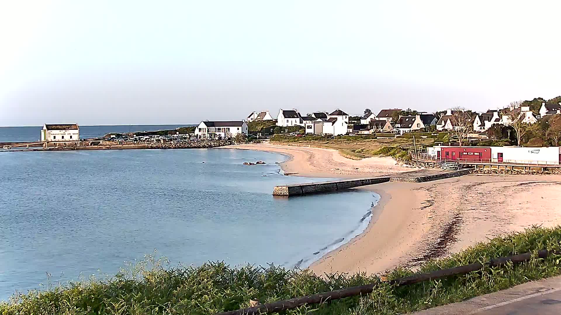 Audierne - Le Pouldu Plage de Trescadec Beach Live Cam - Quimper, Finistere, Bretagne, France