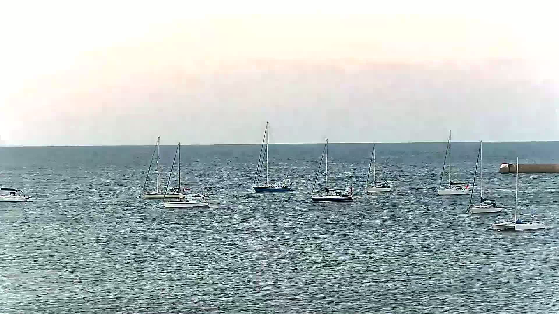 Audierne - Le Pouldu Plage de Trescadec Beach Live Cam - Quimper, Finistere, Bretagne, France