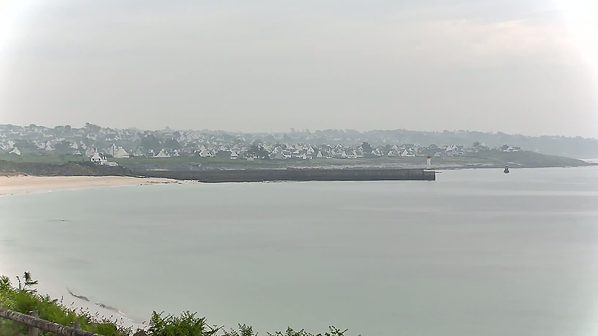 Audierne - Le Pouldu Plage de Trescadec Beach Live Cam - Quimper, Finistere, Bretagne, France
