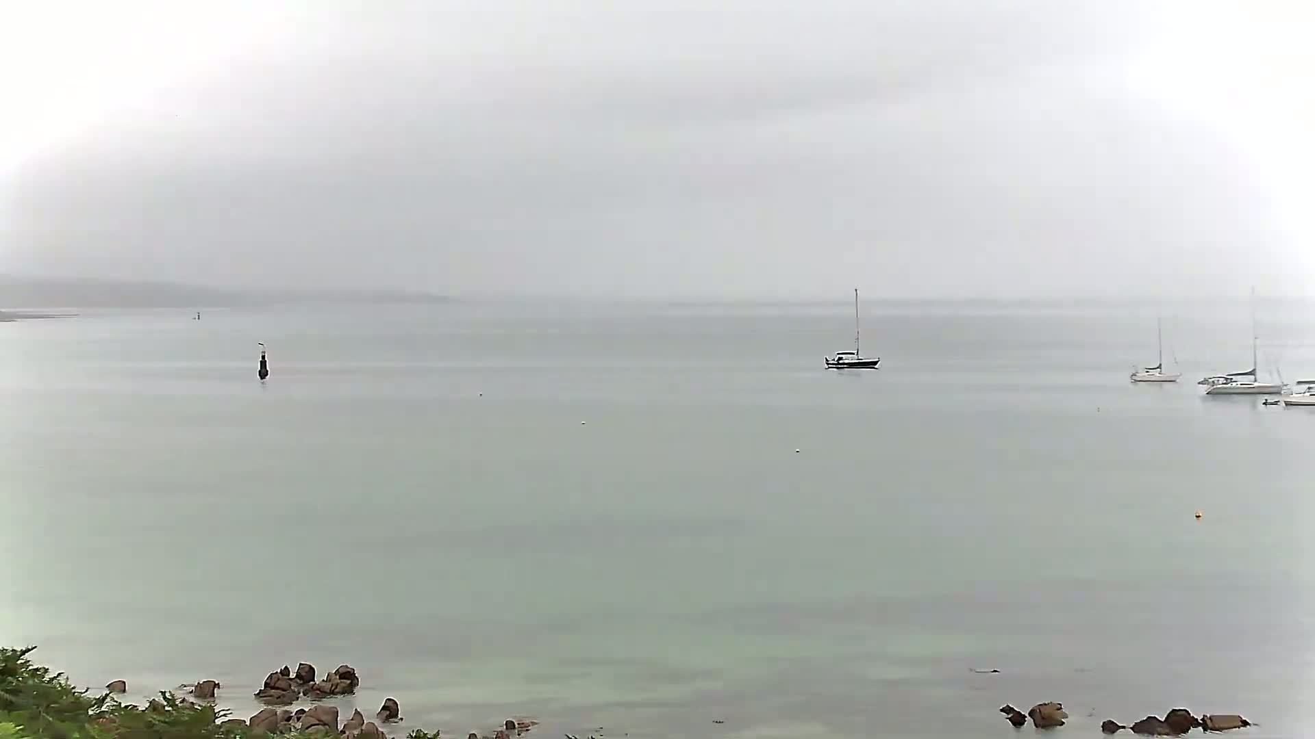 Audierne - Le Pouldu Plage de Trescadec Beach Live Cam - Quimper, Finistere, Bretagne, France