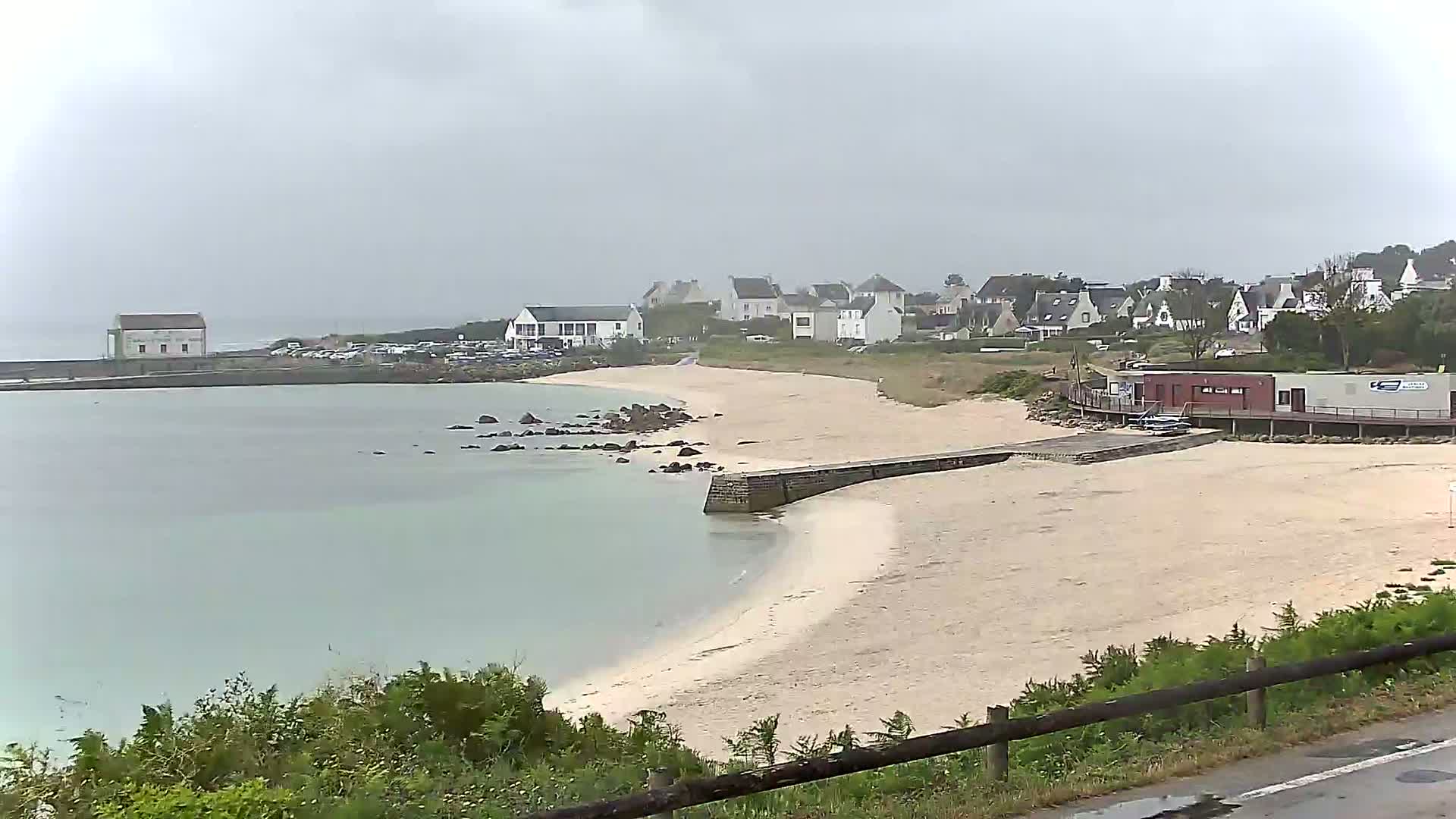 Audierne - Le Pouldu Plage de Trescadec Beach Live Cam - Quimper, Finistere, Bretagne, France