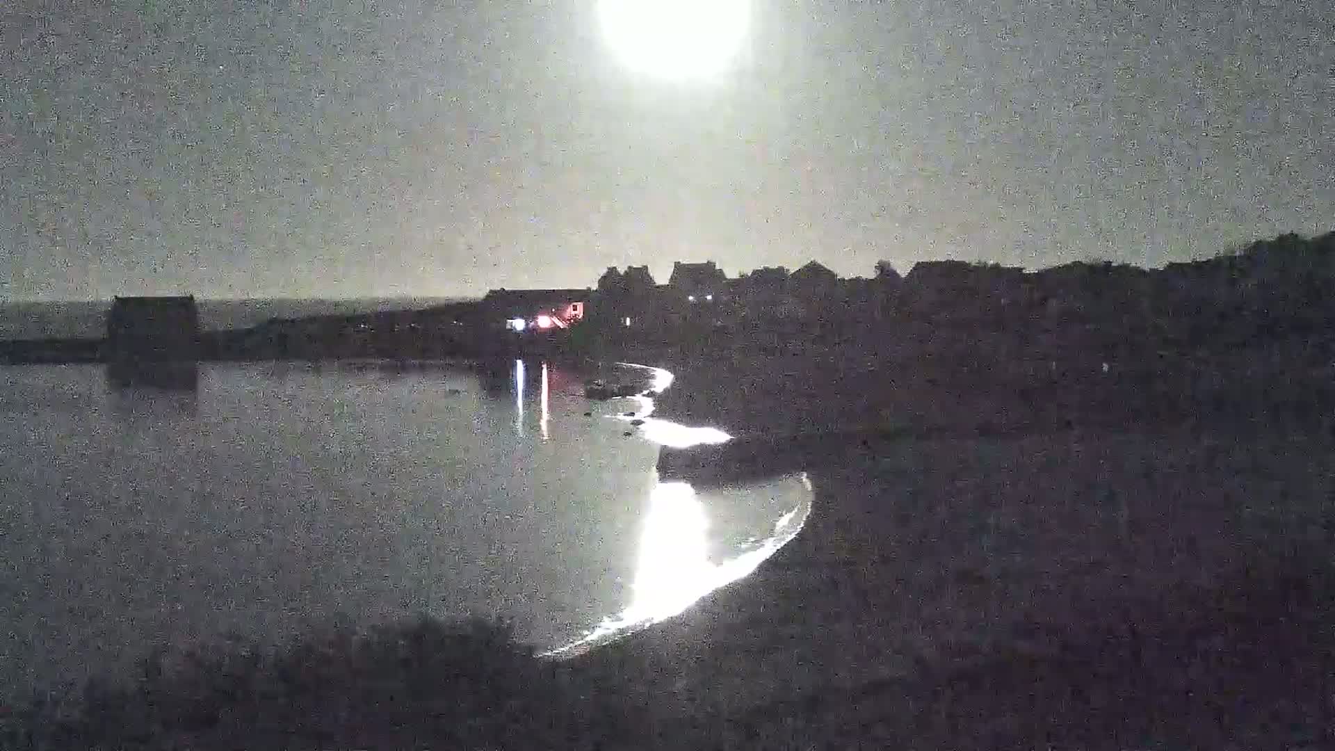 Audierne - Le Pouldu Plage de Trescadec Beach Live Cam - Quimper, Finistere, Bretagne, France