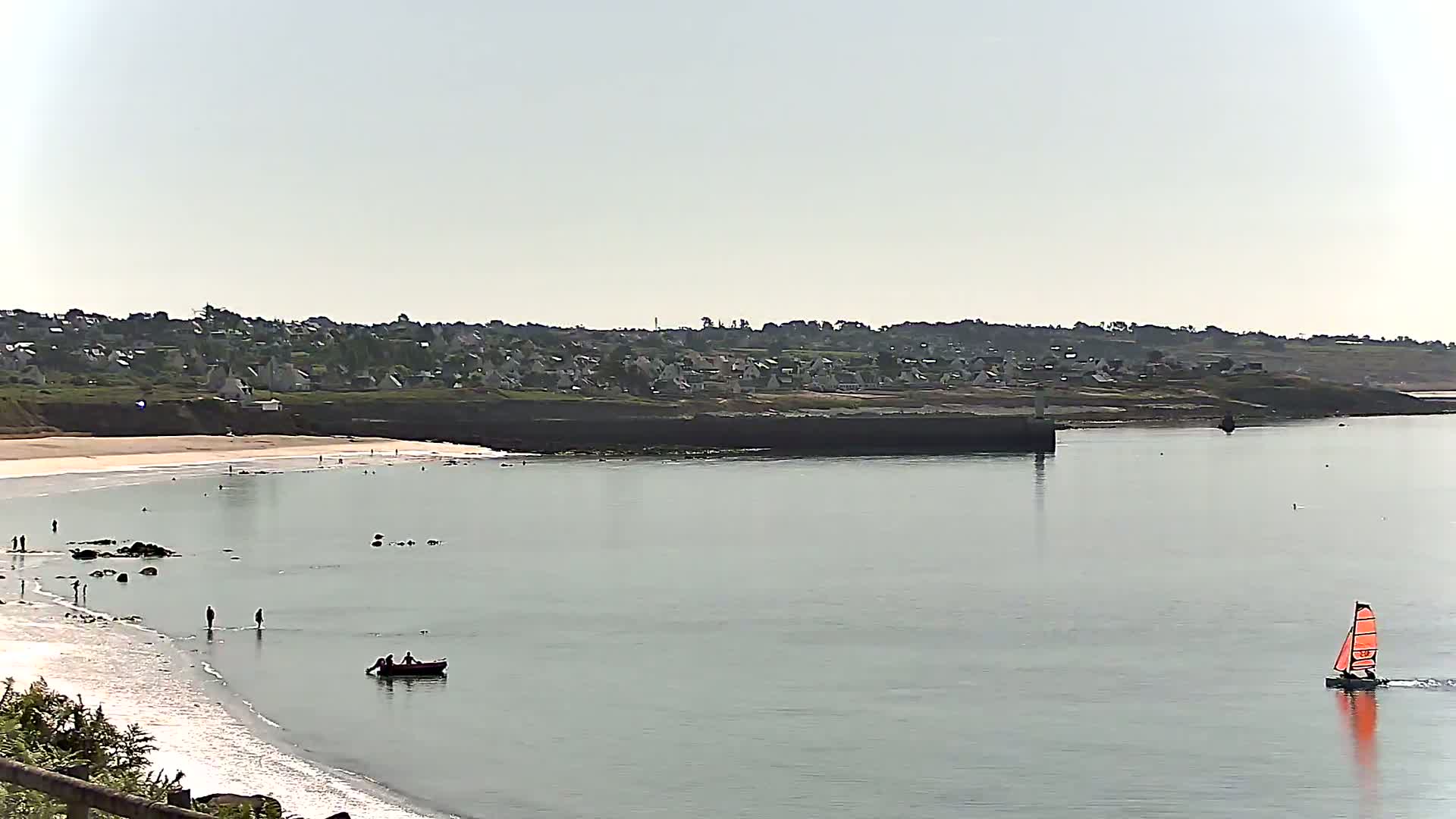 Audierne - Le Pouldu Plage de Trescadec Beach Live Cam - Quimper, Finistere, Bretagne, France