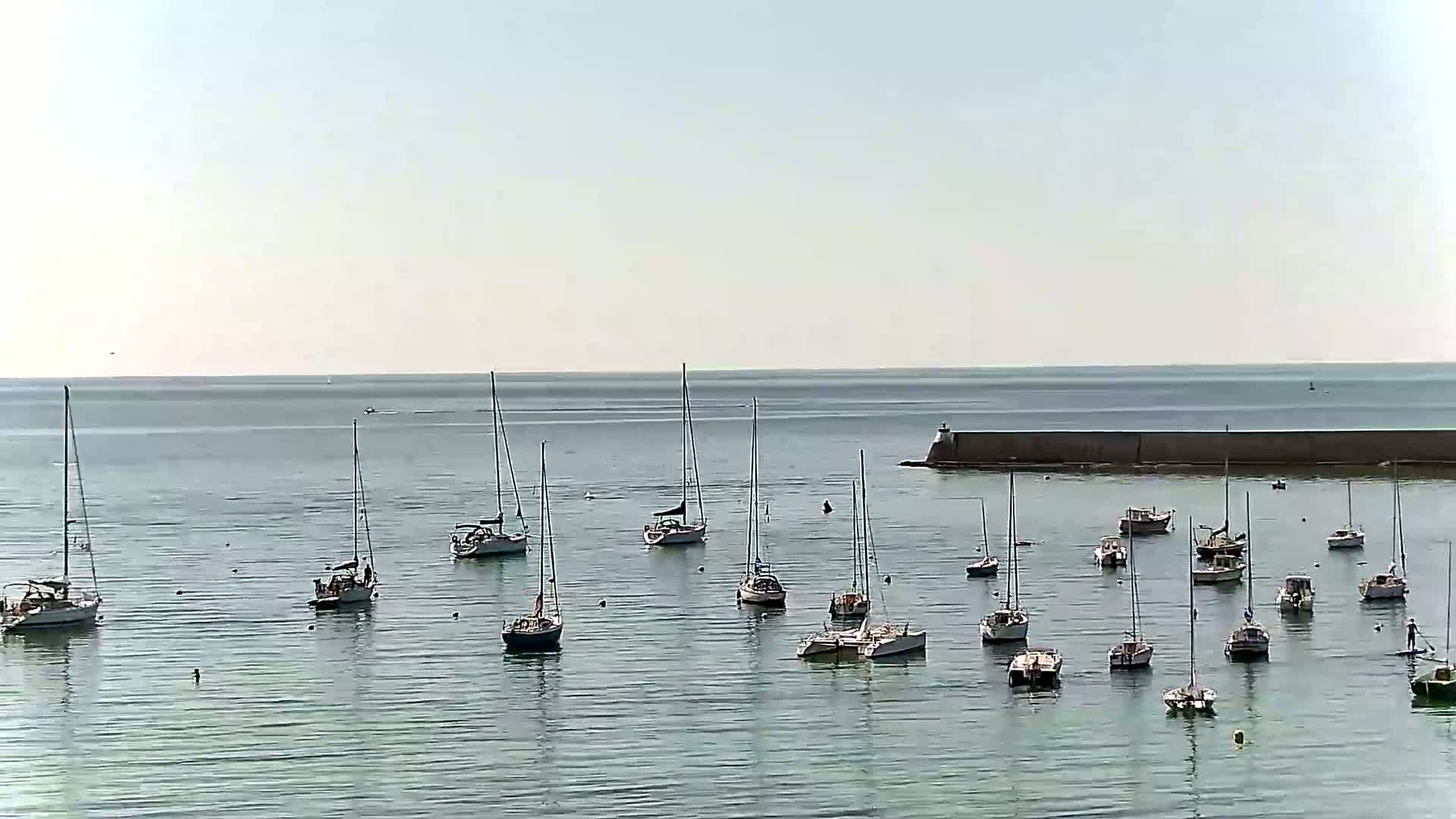 Audierne - Le Pouldu Plage de Trescadec Beach Live Cam - Quimper, Finistere, Bretagne, France