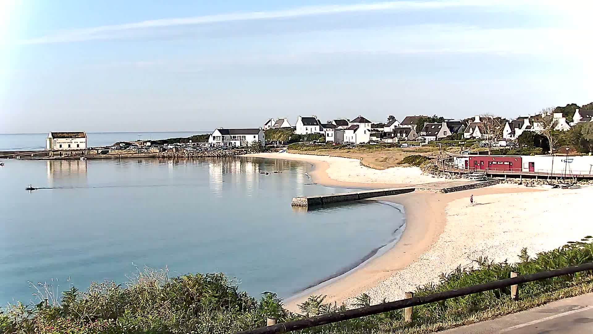 Audierne - Le Pouldu Plage de Trescadec Beach Live Cam - Quimper, Finistere, Bretagne, France