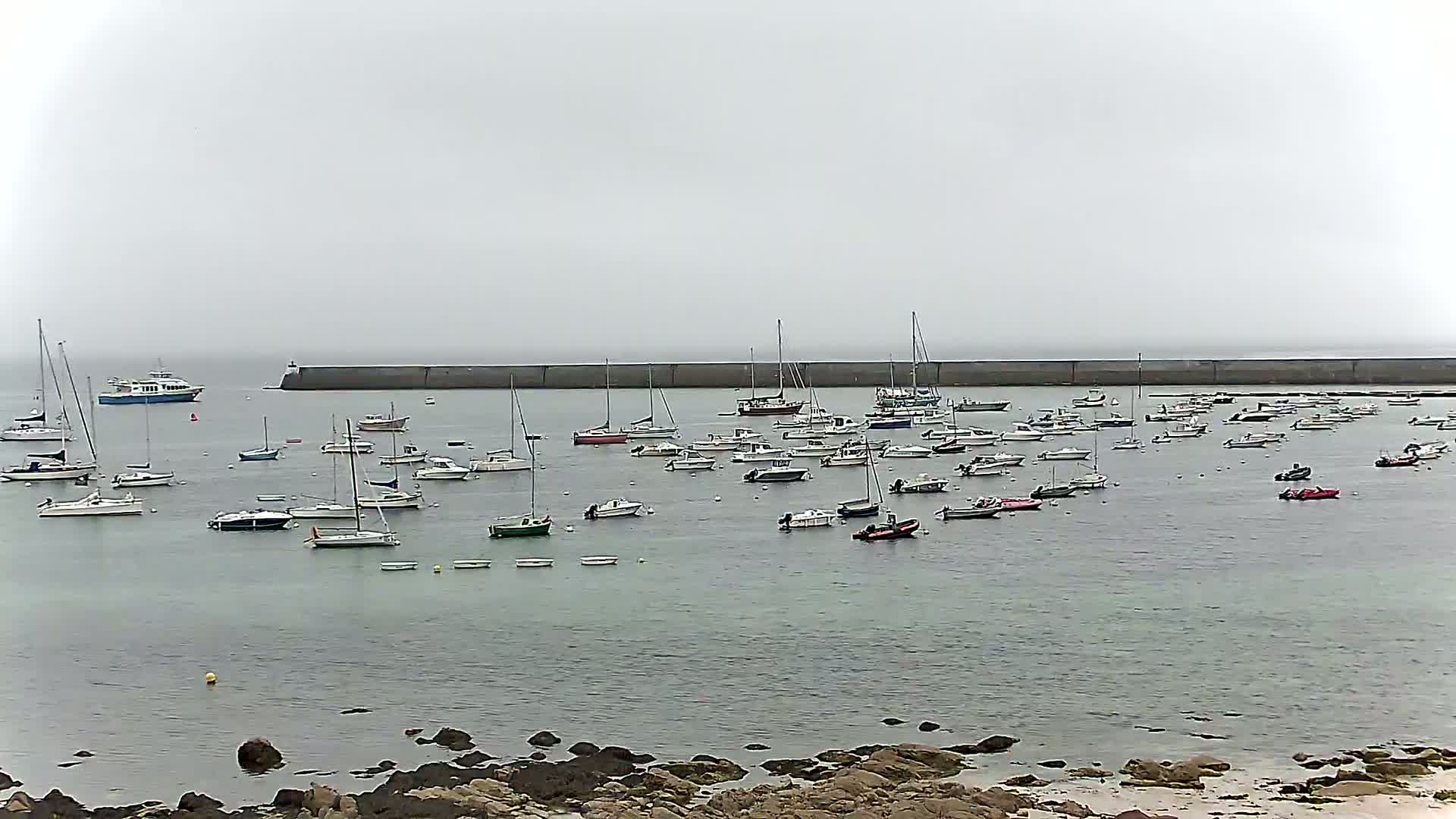 Audierne - Le Pouldu Plage de Trescadec Beach Live Cam - Quimper, Finistere, Bretagne, France