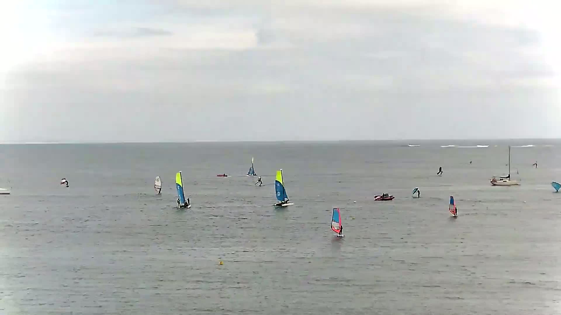 Audierne - Le Pouldu Plage de Trescadec Beach Live Cam - Quimper, Finistere, Bretagne, France