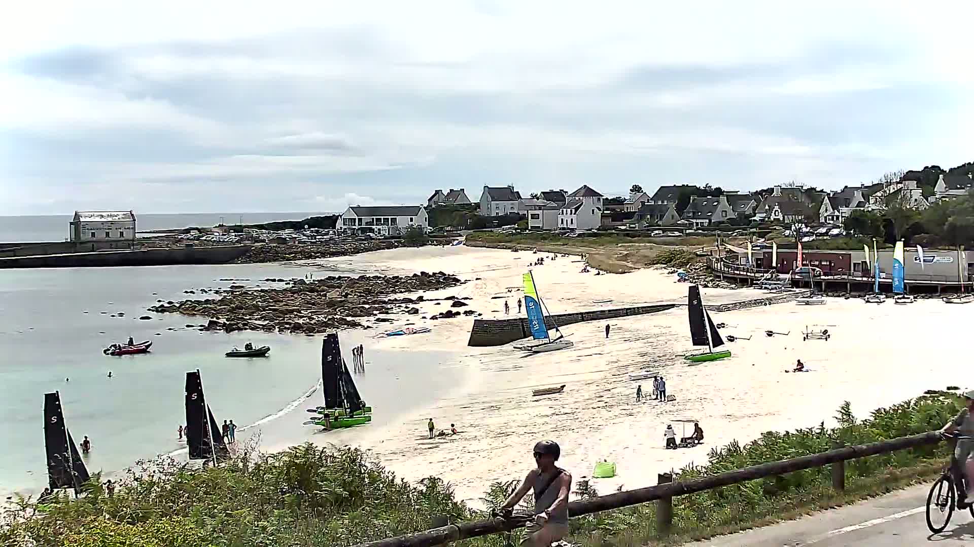 Audierne - Le Pouldu Plage de Trescadec Beach Live Cam - Quimper, Finistere, Bretagne, France