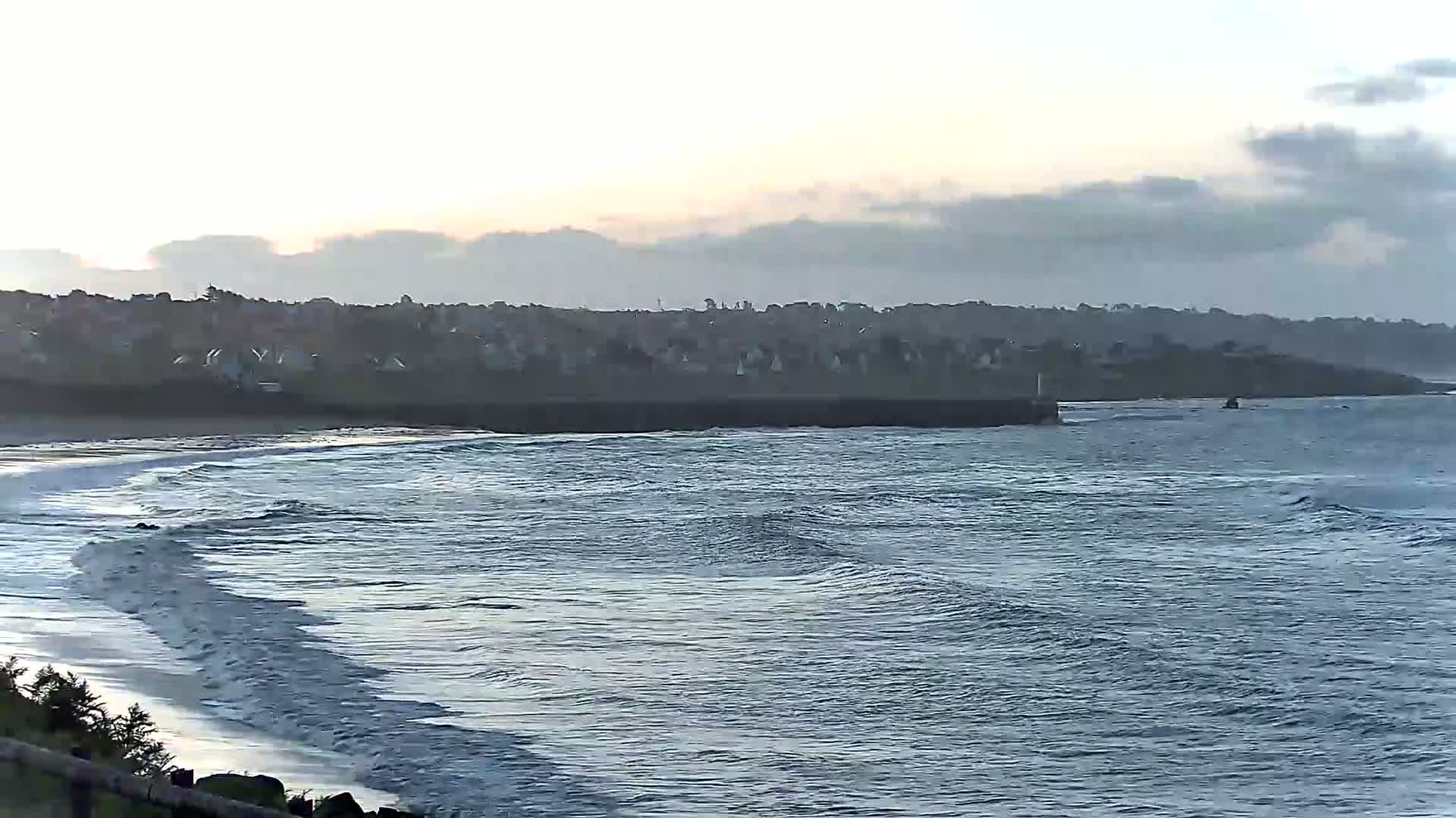Audierne - Le Pouldu Plage de Trescadec Beach Live Cam - Quimper, Finistere, Bretagne, France