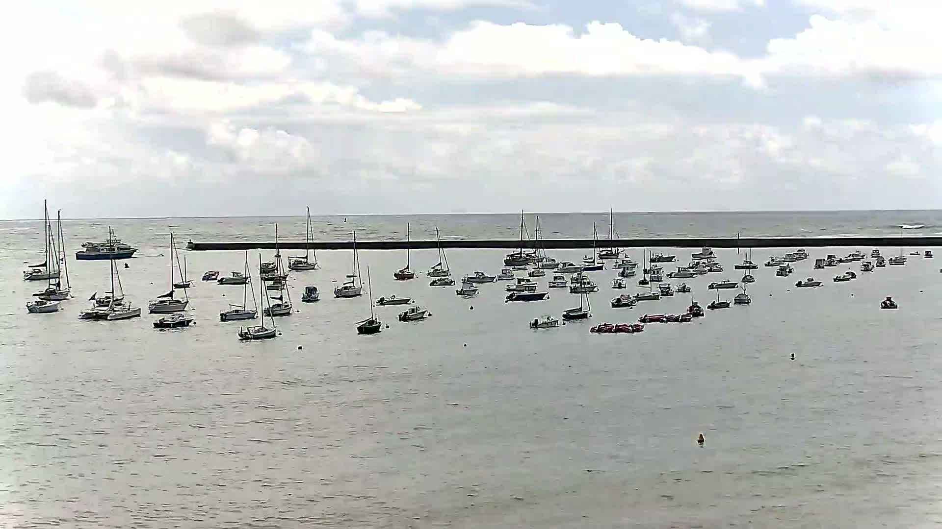 Audierne - Le Pouldu Plage de Trescadec Beach Live Cam - Quimper, Finistere, Bretagne, France