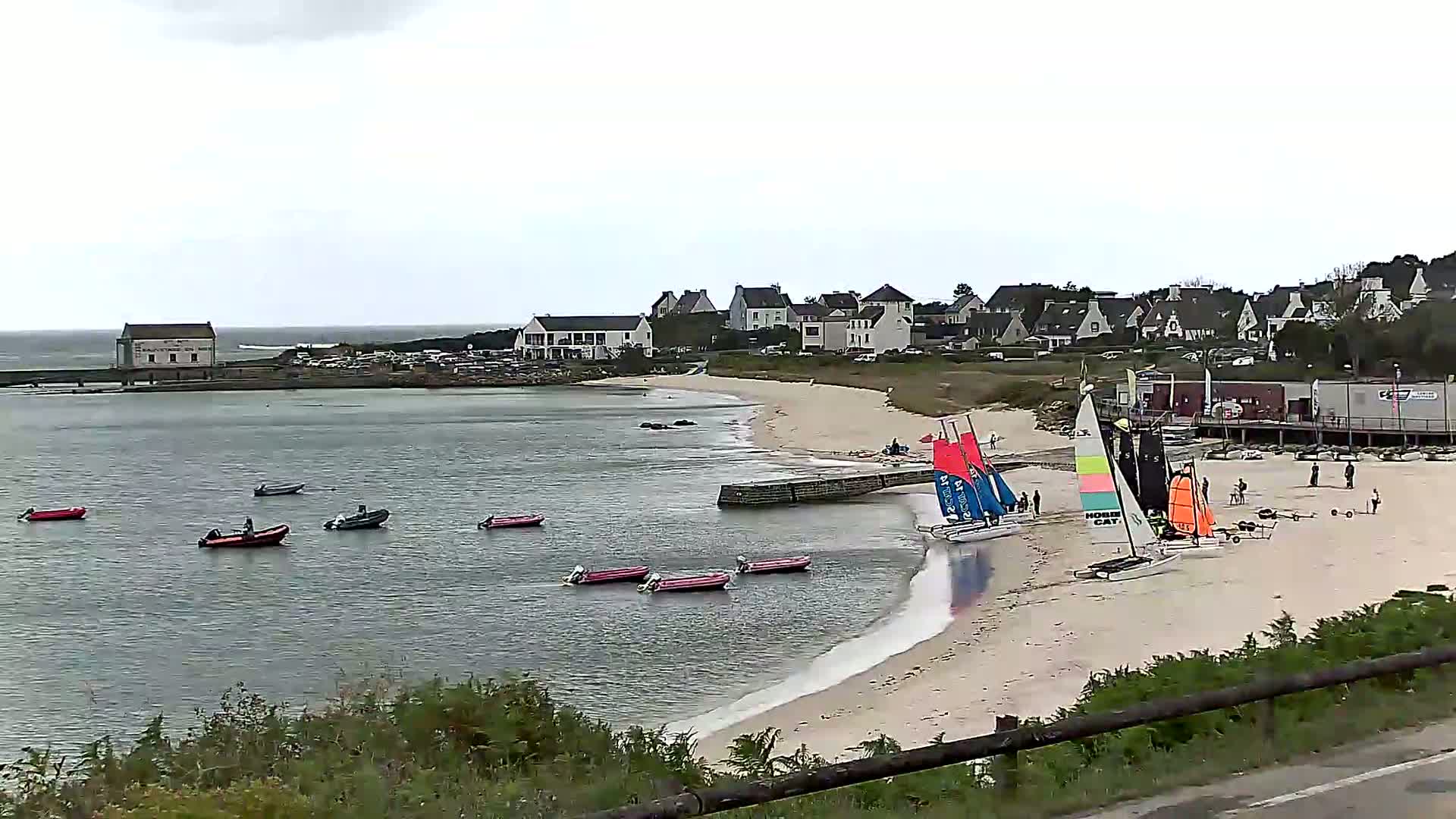 Audierne - Le Pouldu Plage de Trescadec Beach Live Cam - Quimper, Finistere, Bretagne, France