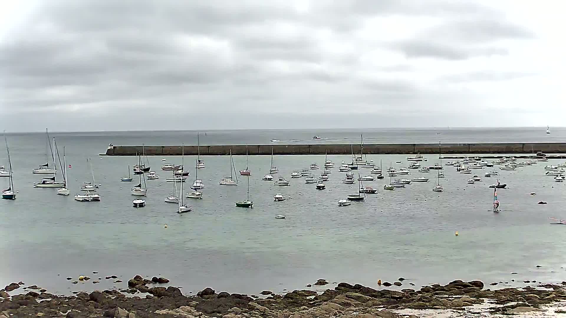 Audierne - Le Pouldu Plage de Trescadec Beach Live Cam - Quimper, Finistere, Bretagne, France