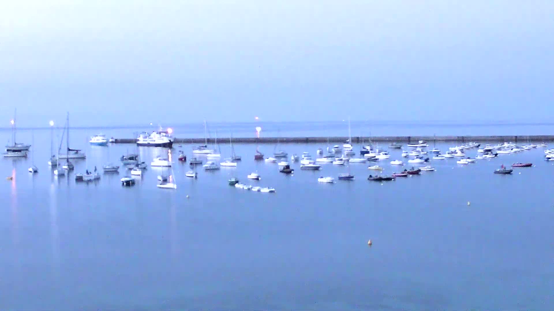 Audierne - Le Pouldu Plage de Trescadec Beach Live Cam - Quimper, Finistere, Bretagne, France