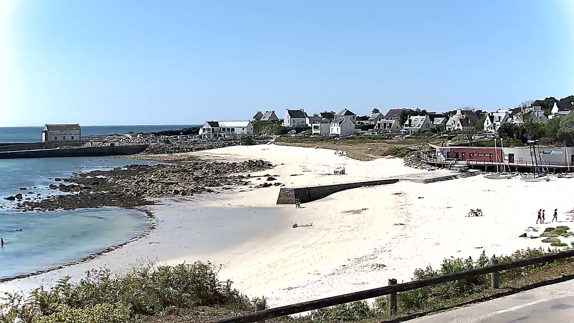 Audierne - Le Pouldu Plage de Trescadec Beach Live Cam - Quimper, Finistere, Bretagne, France