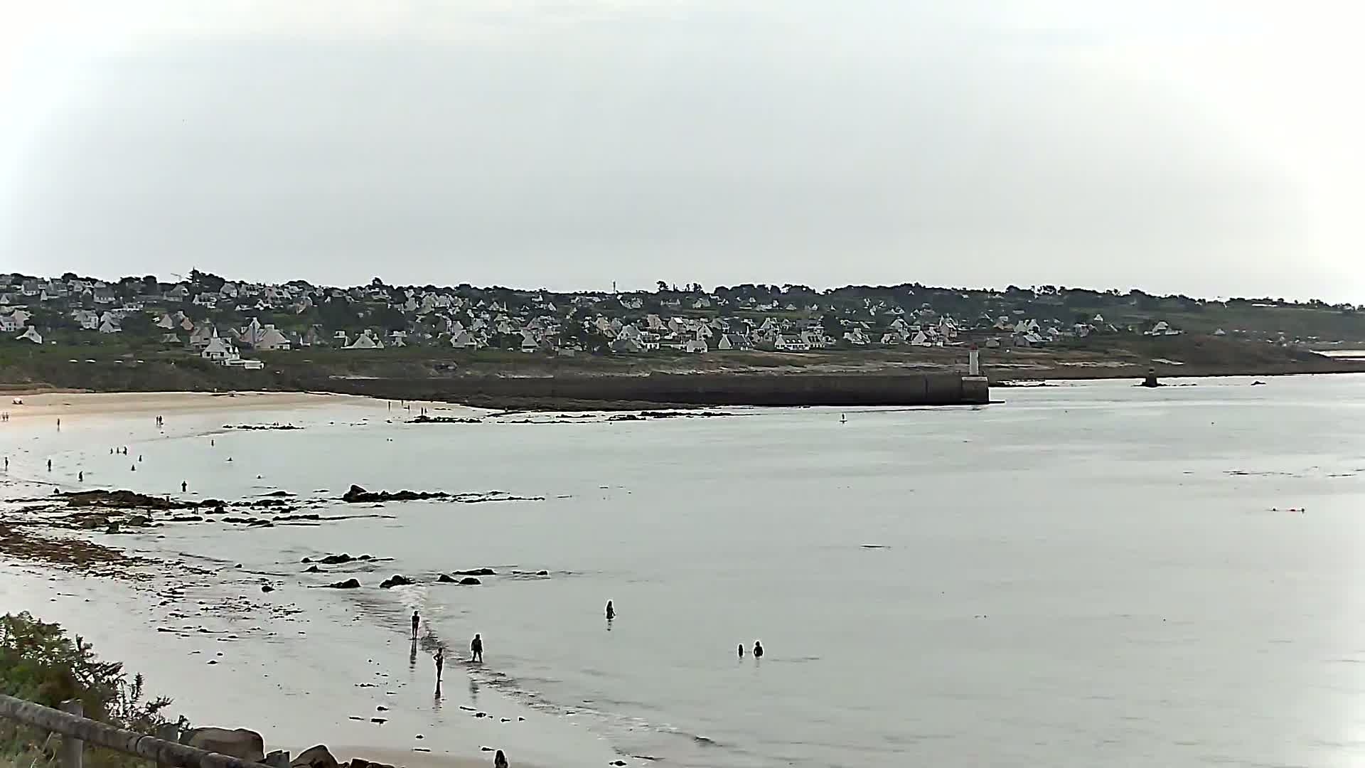 Audierne - Le Pouldu Plage de Trescadec Beach Live Cam - Quimper, Finistere, Bretagne, France