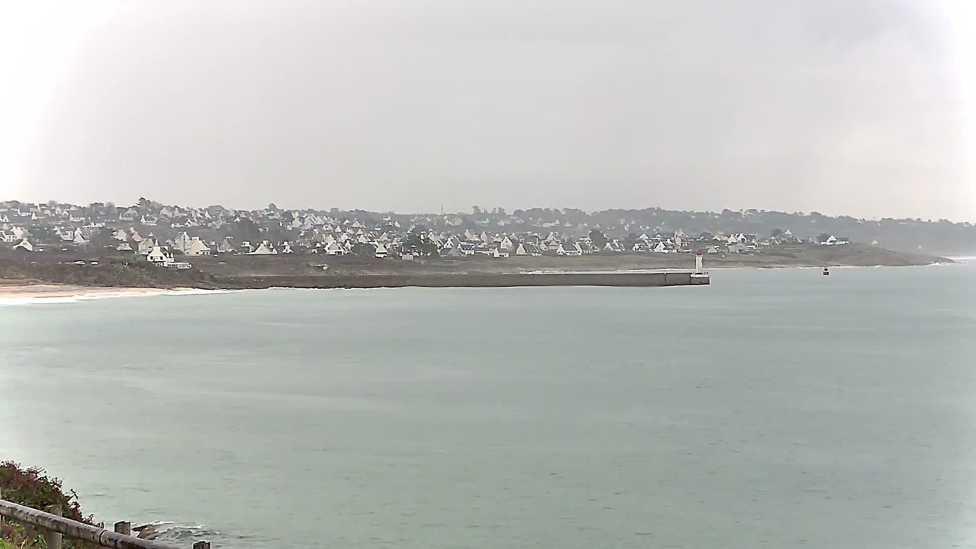 Audierne - Le Pouldu Plage de Trescadec Beach Live Cam - Quimper, Finistere, Bretagne, France