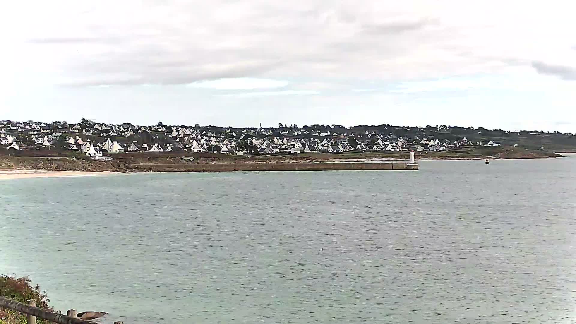 Audierne - Le Pouldu Plage de Trescadec Beach Live Cam - Quimper, Finistere, Bretagne, France