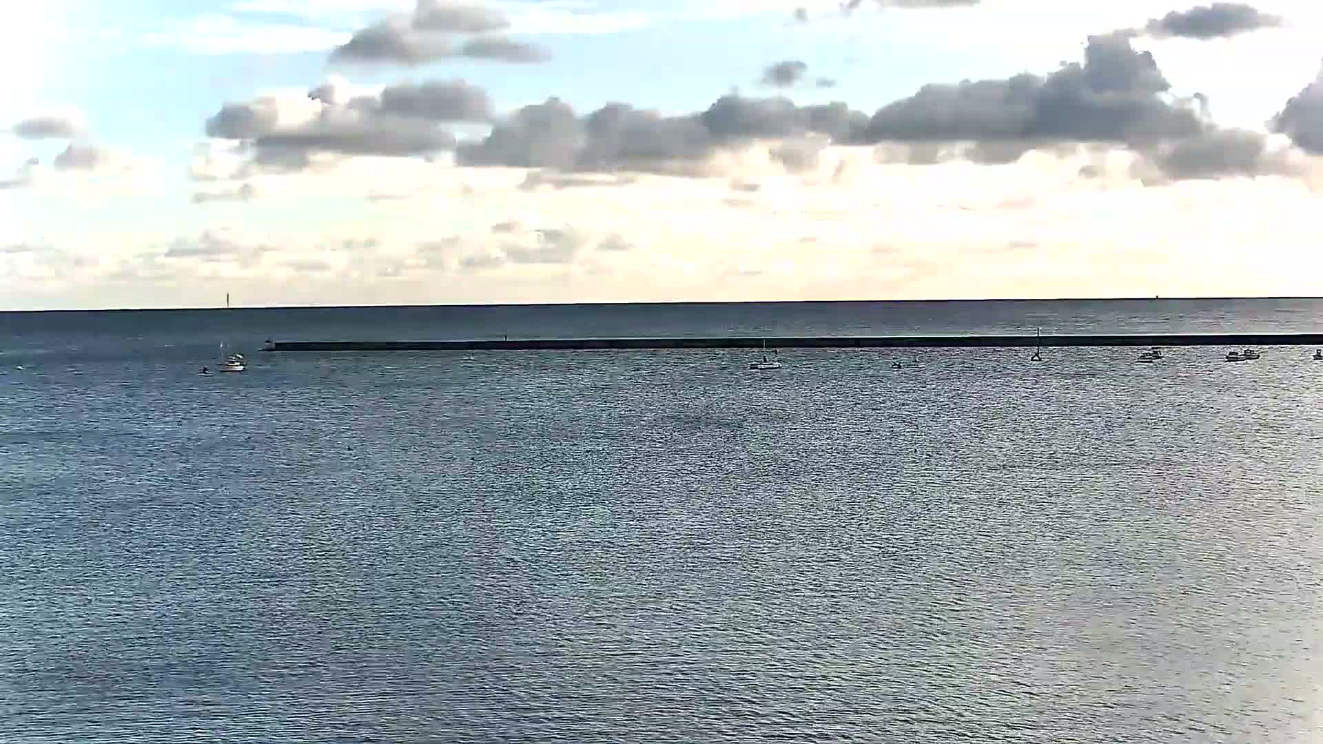 Audierne - Le Pouldu Plage de Trescadec Beach Live Cam - Quimper, Finistere, Bretagne, France