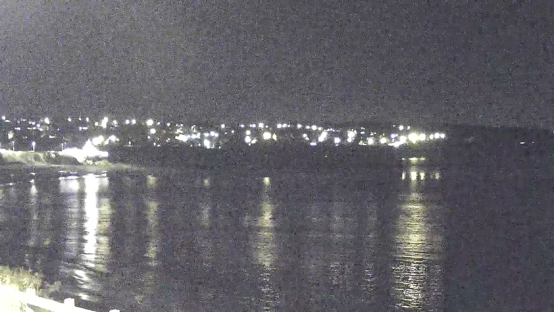 Audierne - Le Pouldu Plage de Trescadec Beach Live Cam - Quimper, Finistere, Bretagne, France